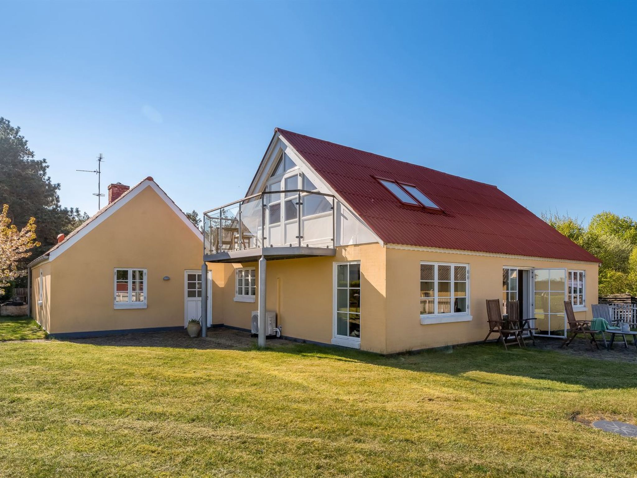 "Tara" - 300m from the sea - Outside