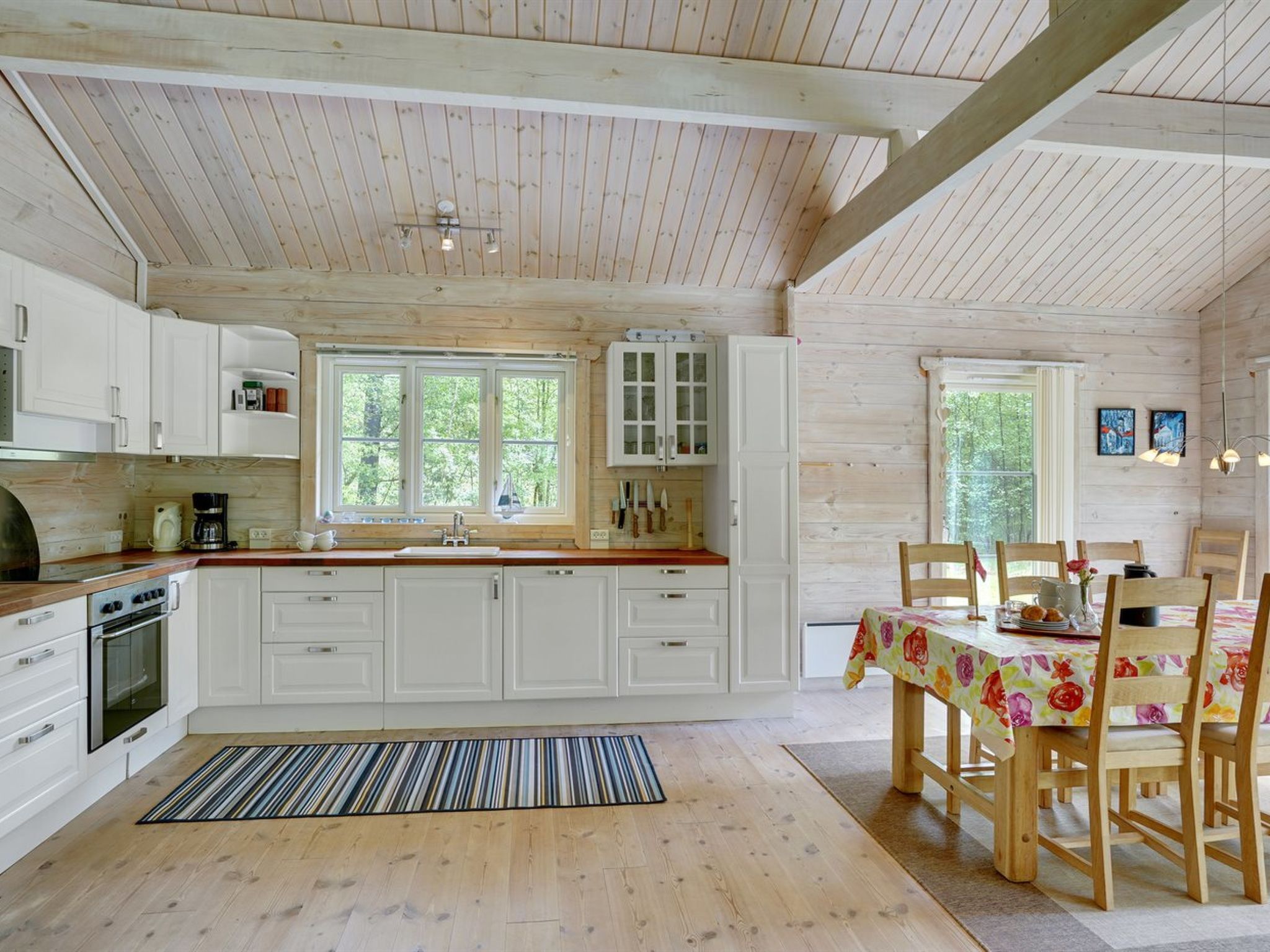 "Rosamunde" - 1.3km from the sea - Binnen