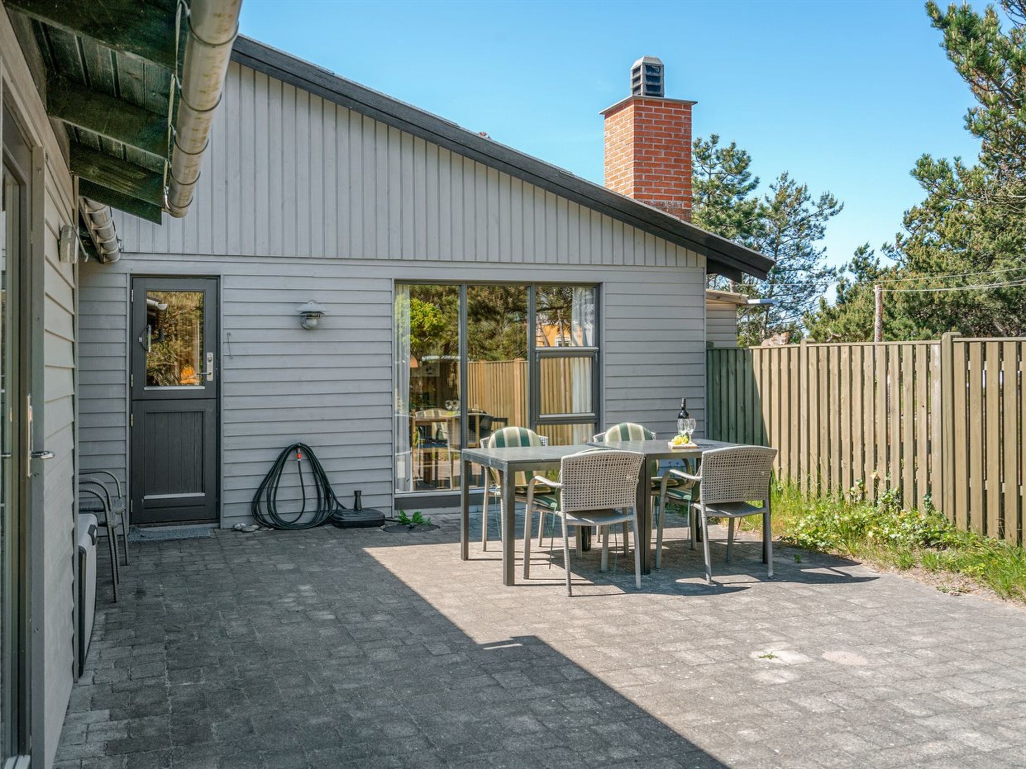 "Petersen" - 50m from the sea - Buiten