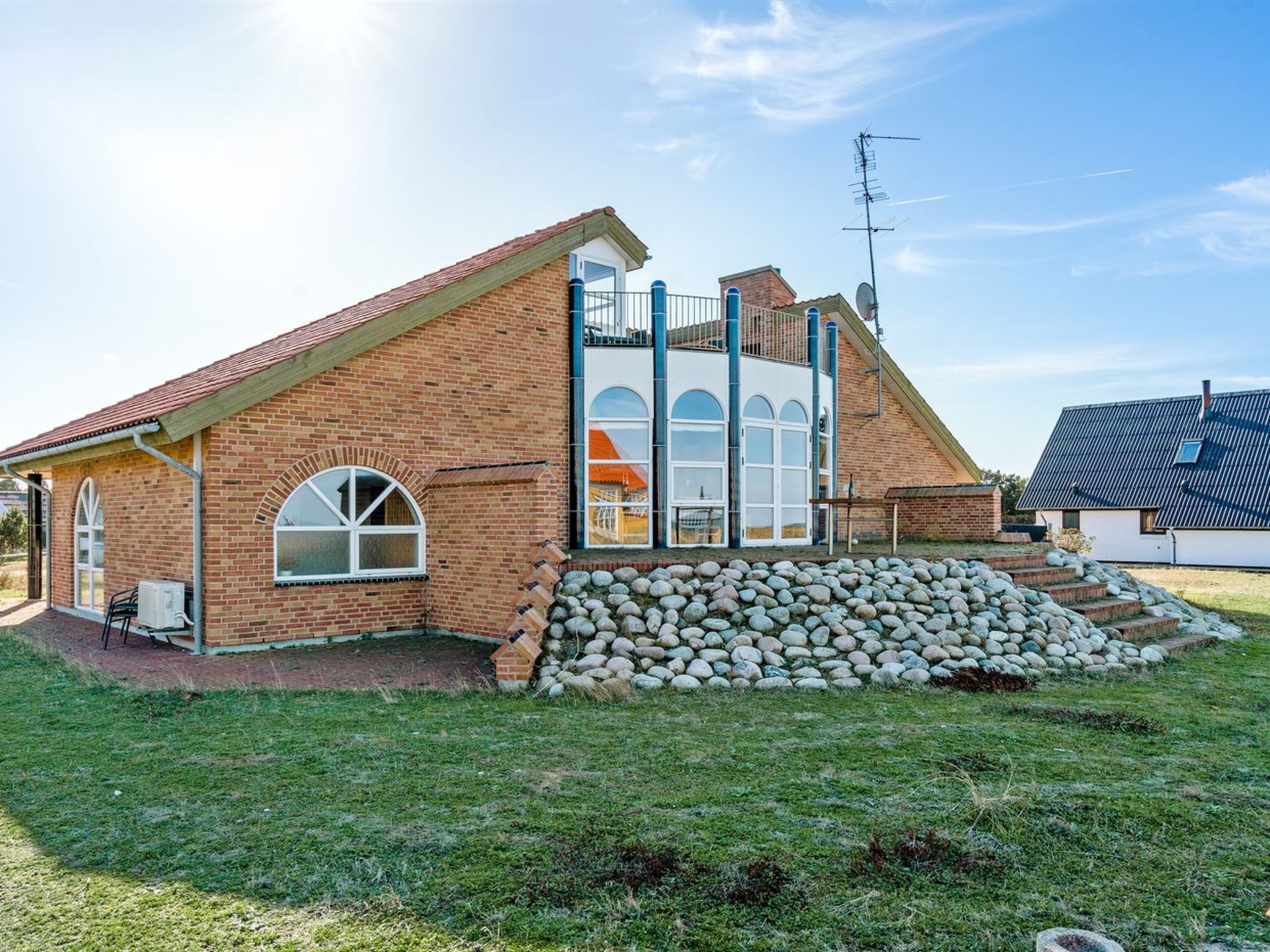 "Solvej" - 120m from the sea - Buiten