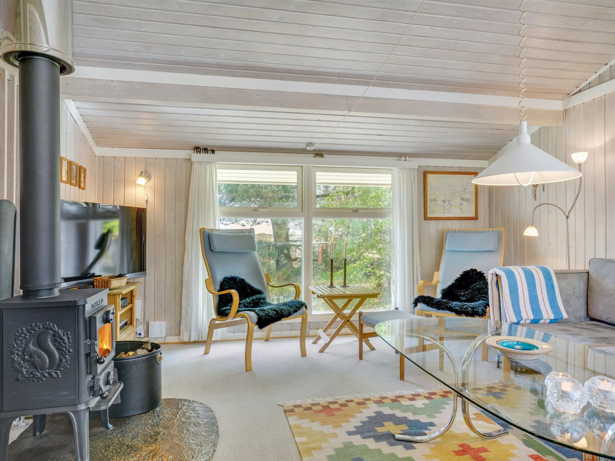 "Hrefna" - 350m from the sea - Drinnen