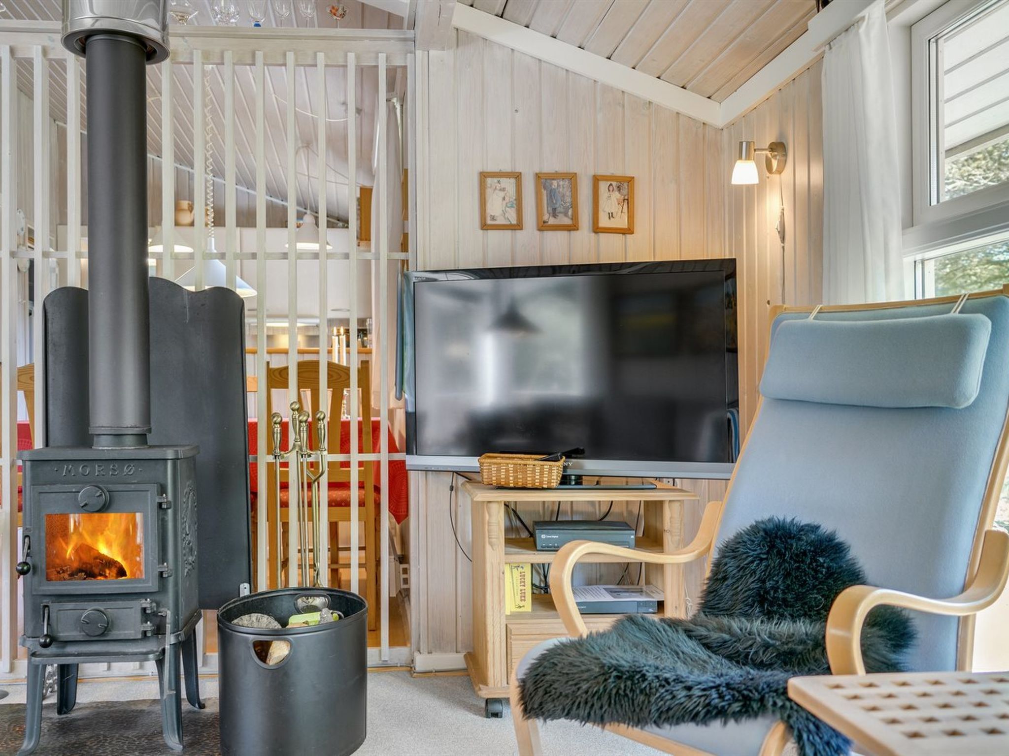 "Hrefna" - 350m from the sea - Drinnen
