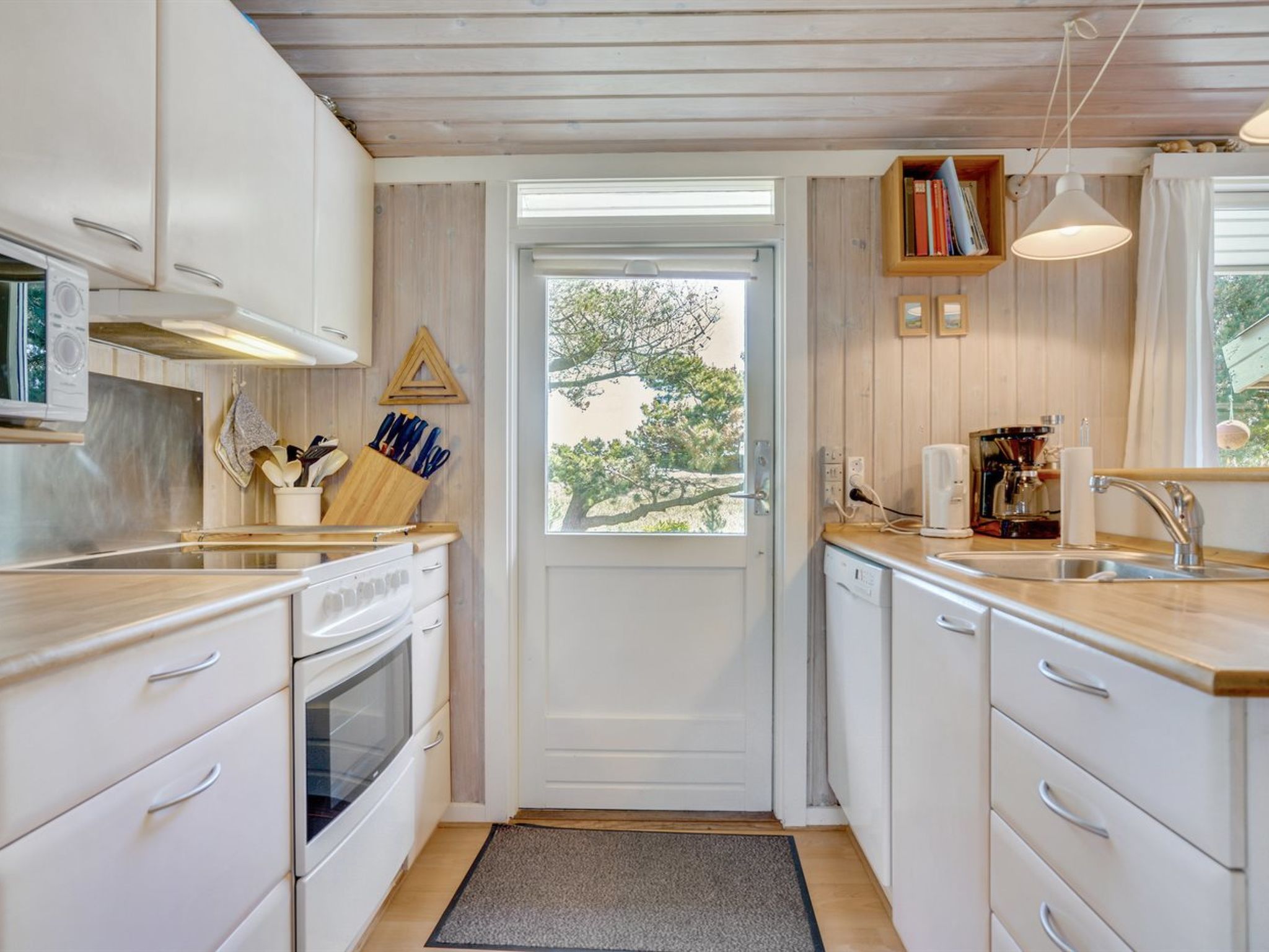 "Hrefna" - 350m from the sea - Drinnen