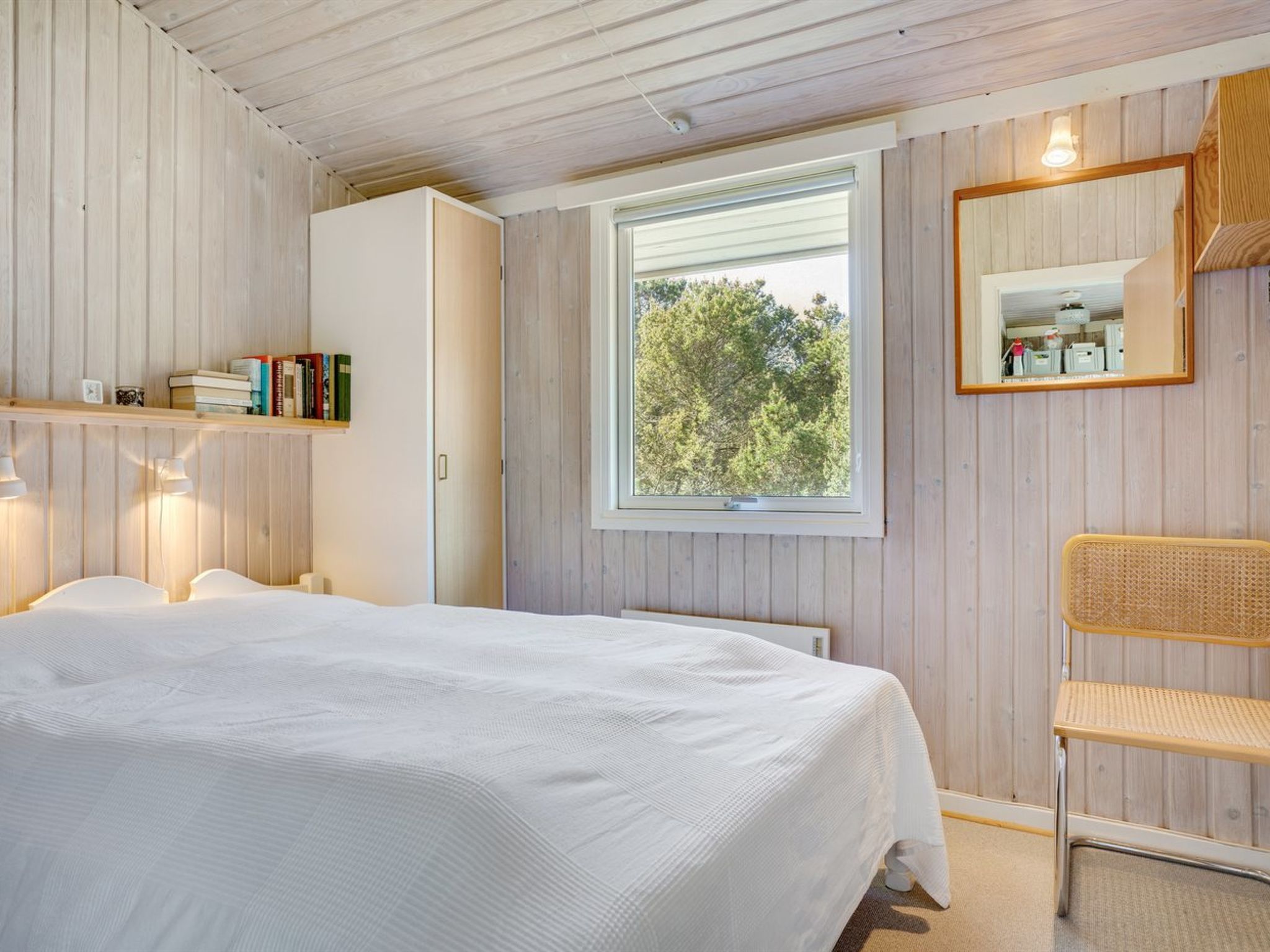 "Hrefna" - 350m from the sea - Drinnen