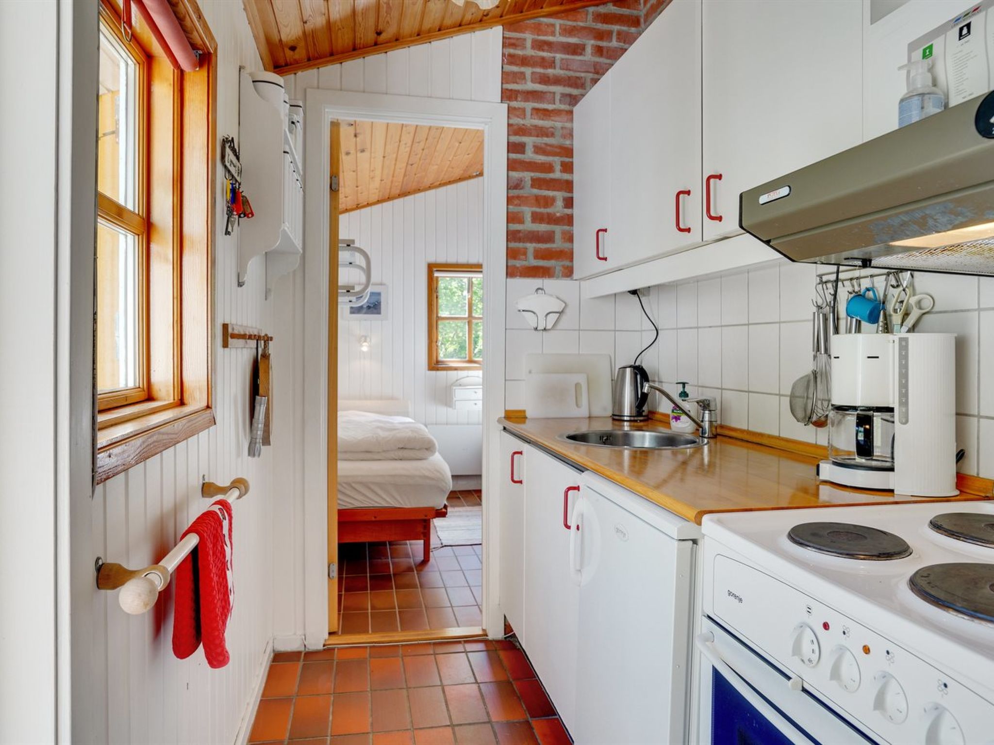 "Mirla" - 300m from the sea - Binnen