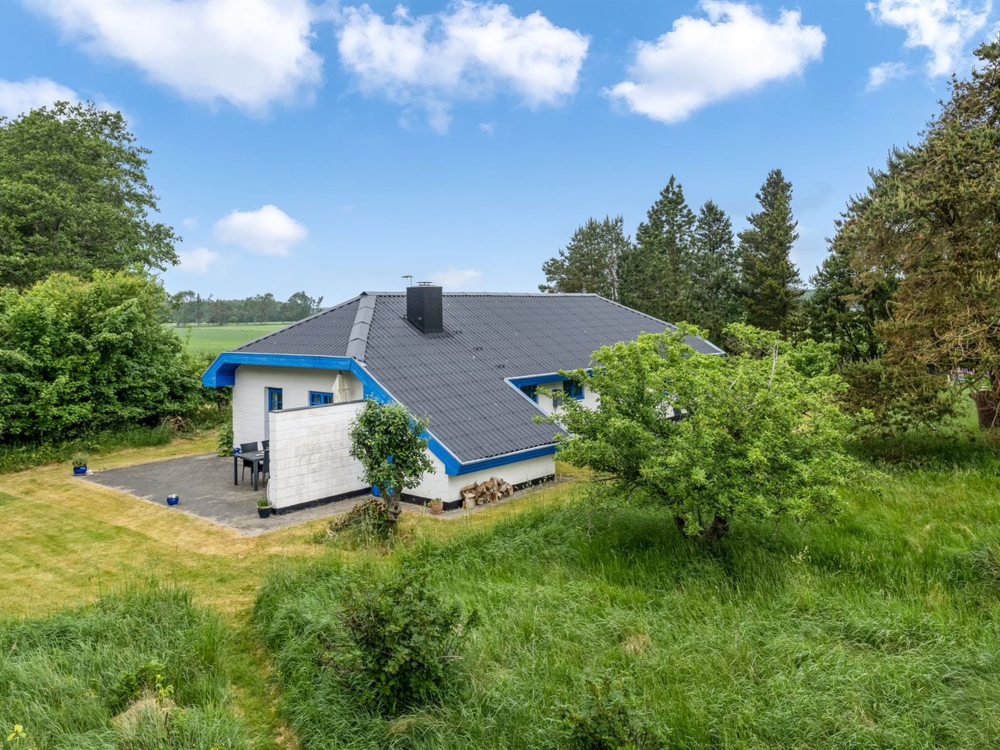 "Ema" - 5km from the sea - Buiten