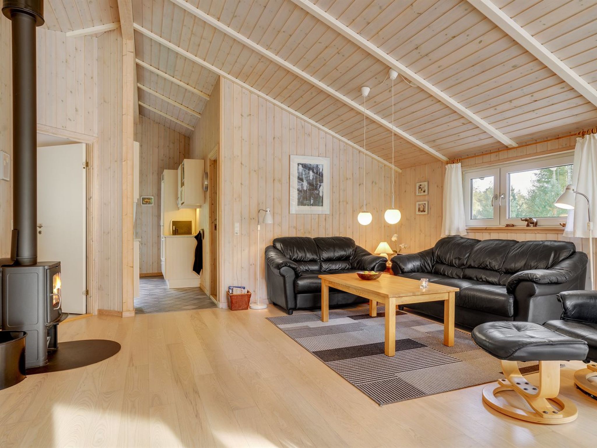 "Thomasine" - 1.5km from the sea - Binnen