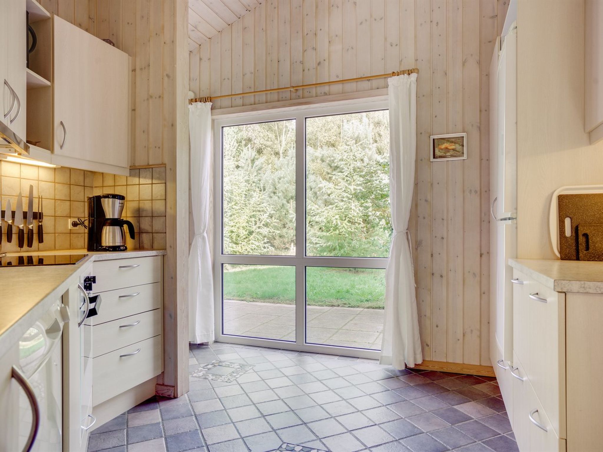 "Thomasine" - 1.5km from the sea - Binnen