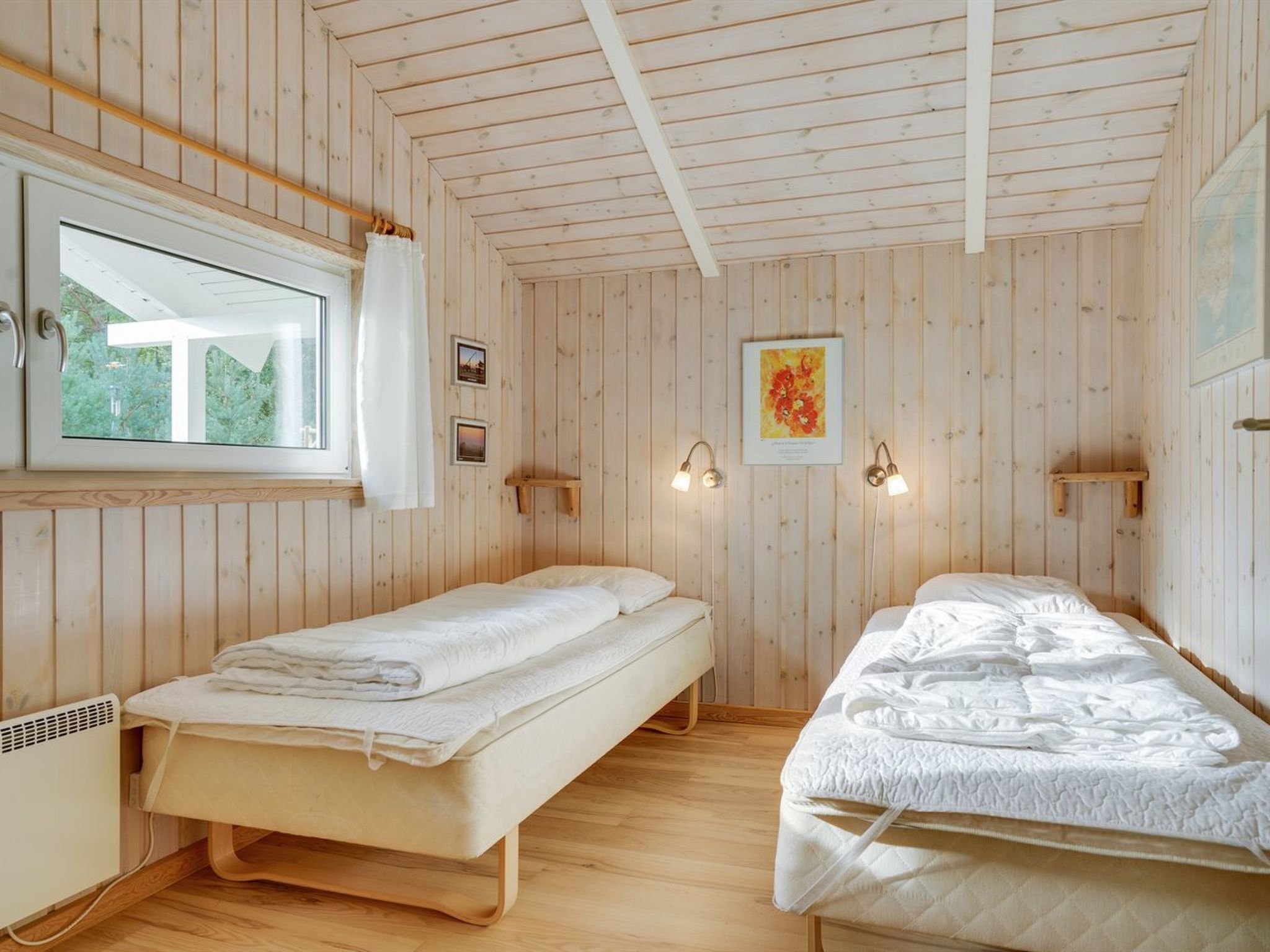 "Thomasine" - 1.5km from the sea - Binnen