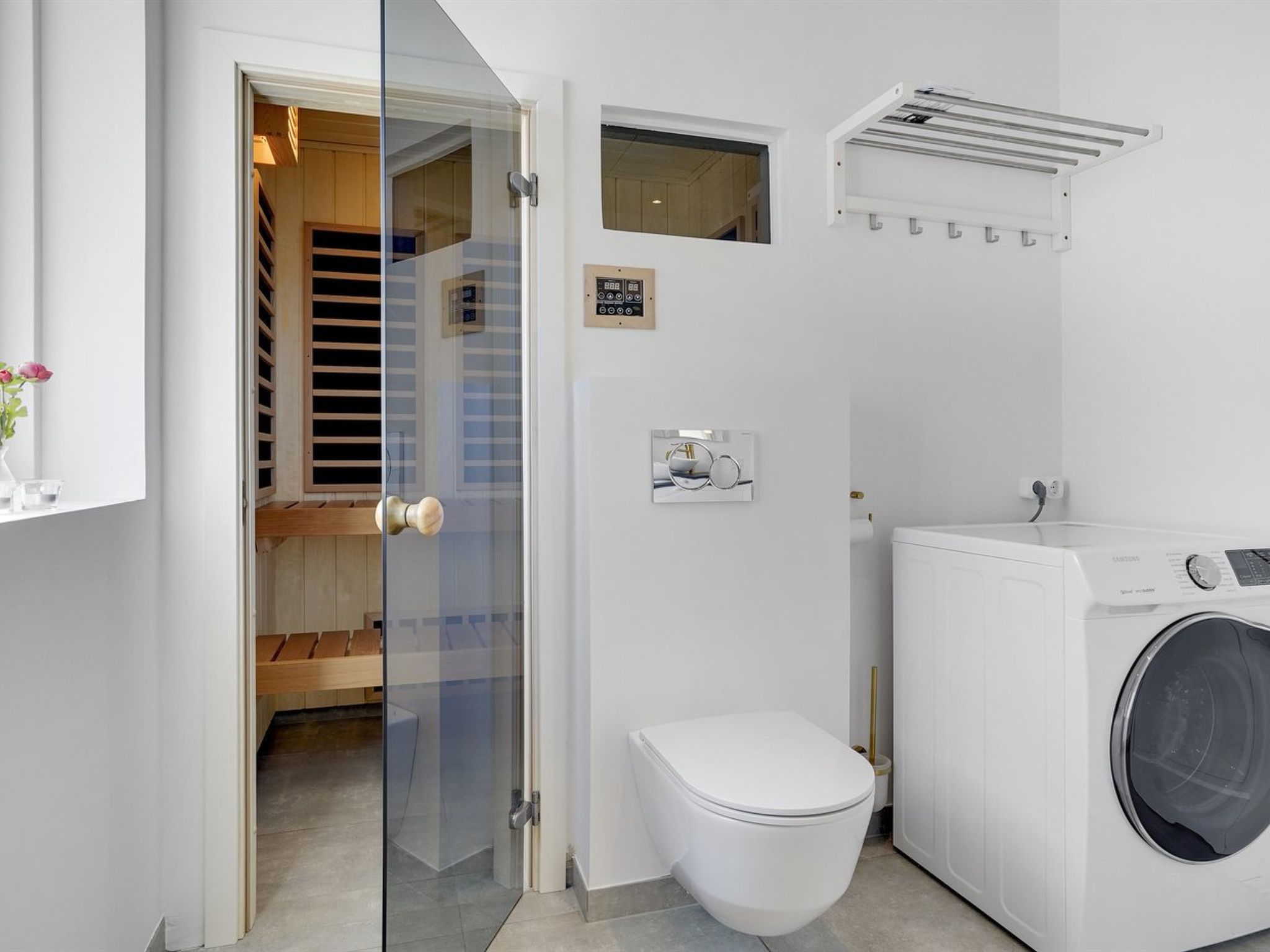 "Alf" - 200m from the sea - Inside