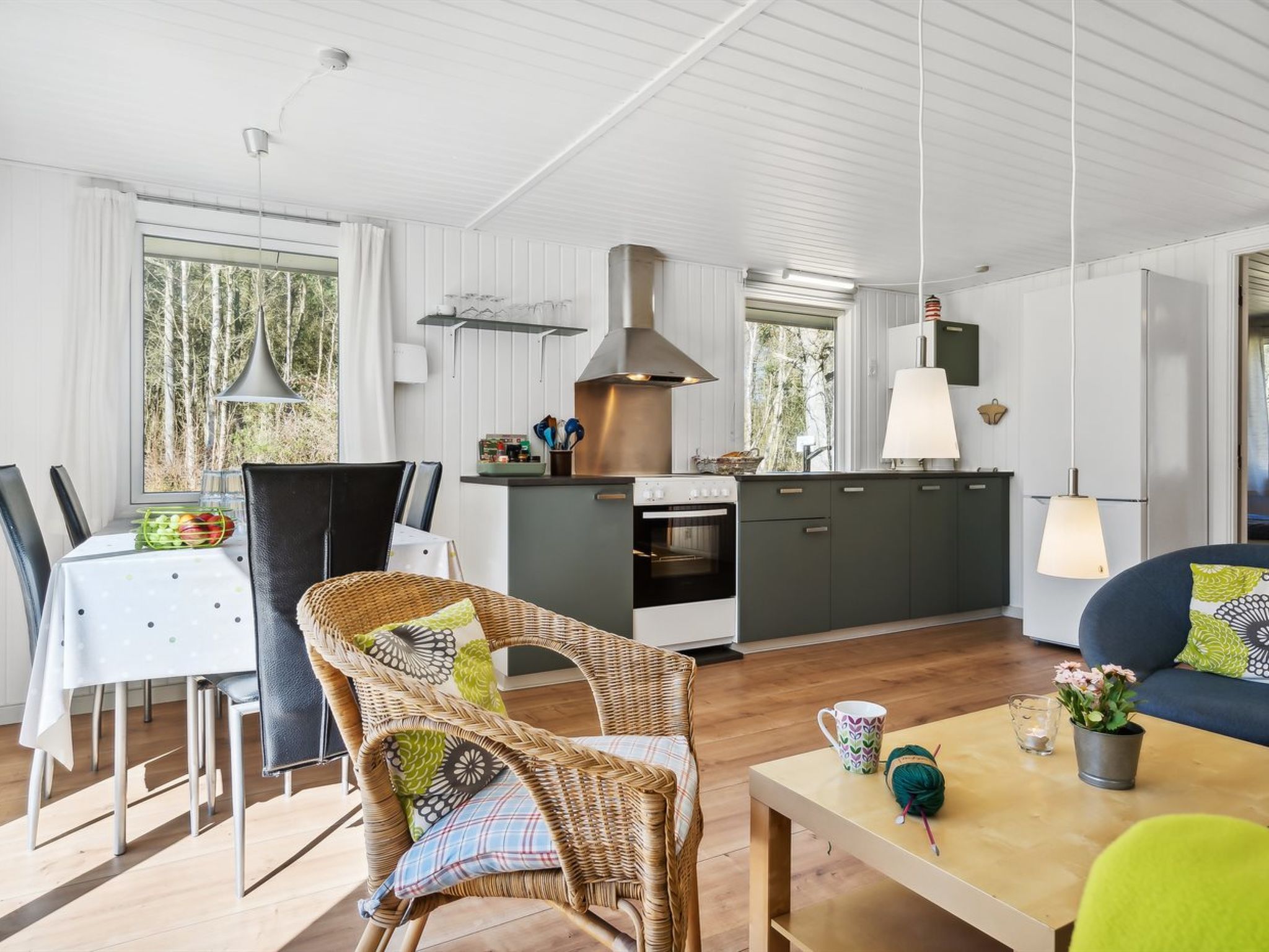 "Apoline" - 5km from the sea - Binnen