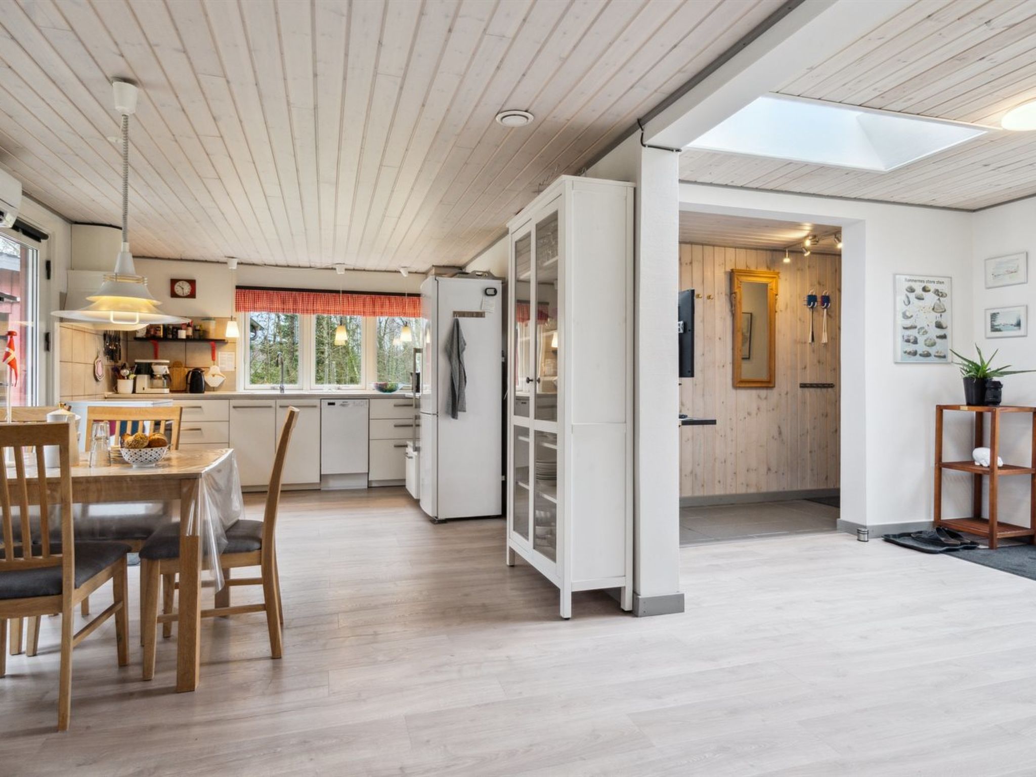 "Harthe" - 800m from the sea-Drinnen
