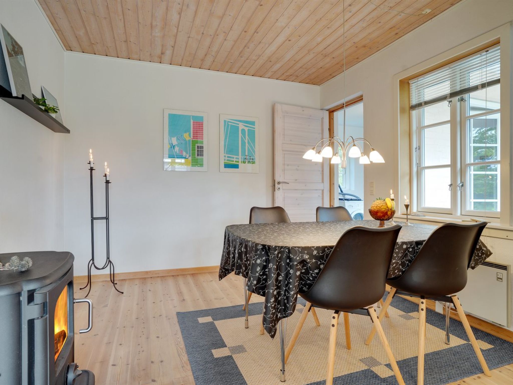 "Hildegunn" - 200m from the sea - Drinnen