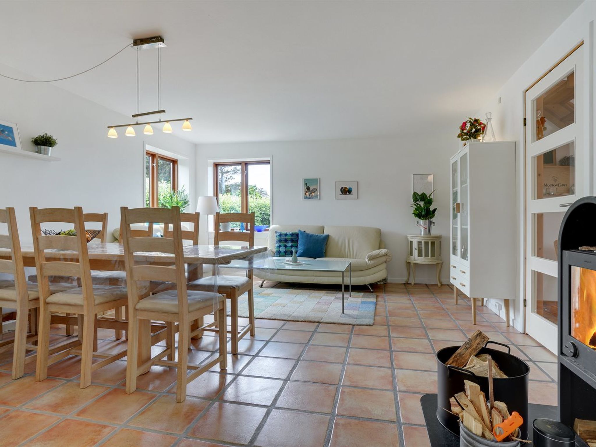 "Eivi" - 150m from the sea - Binnen