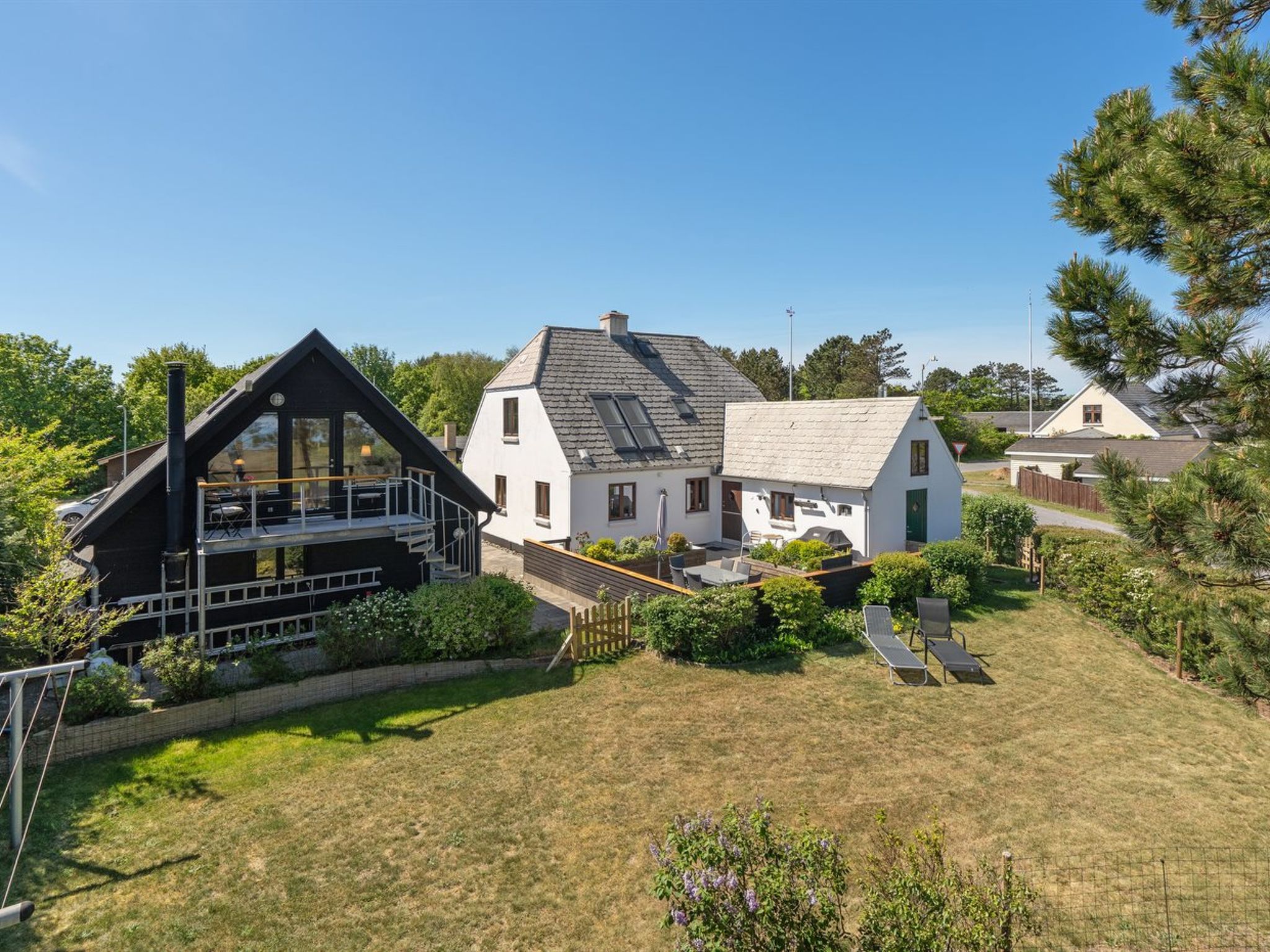 "Eivi" - 150m from the sea - Buiten