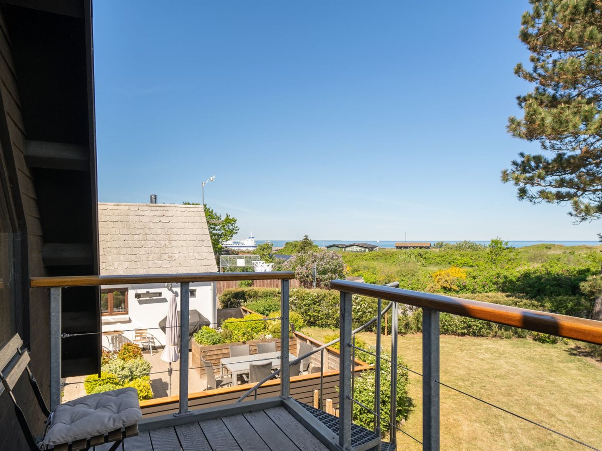 "Eivi" - 150m from the sea - Buiten