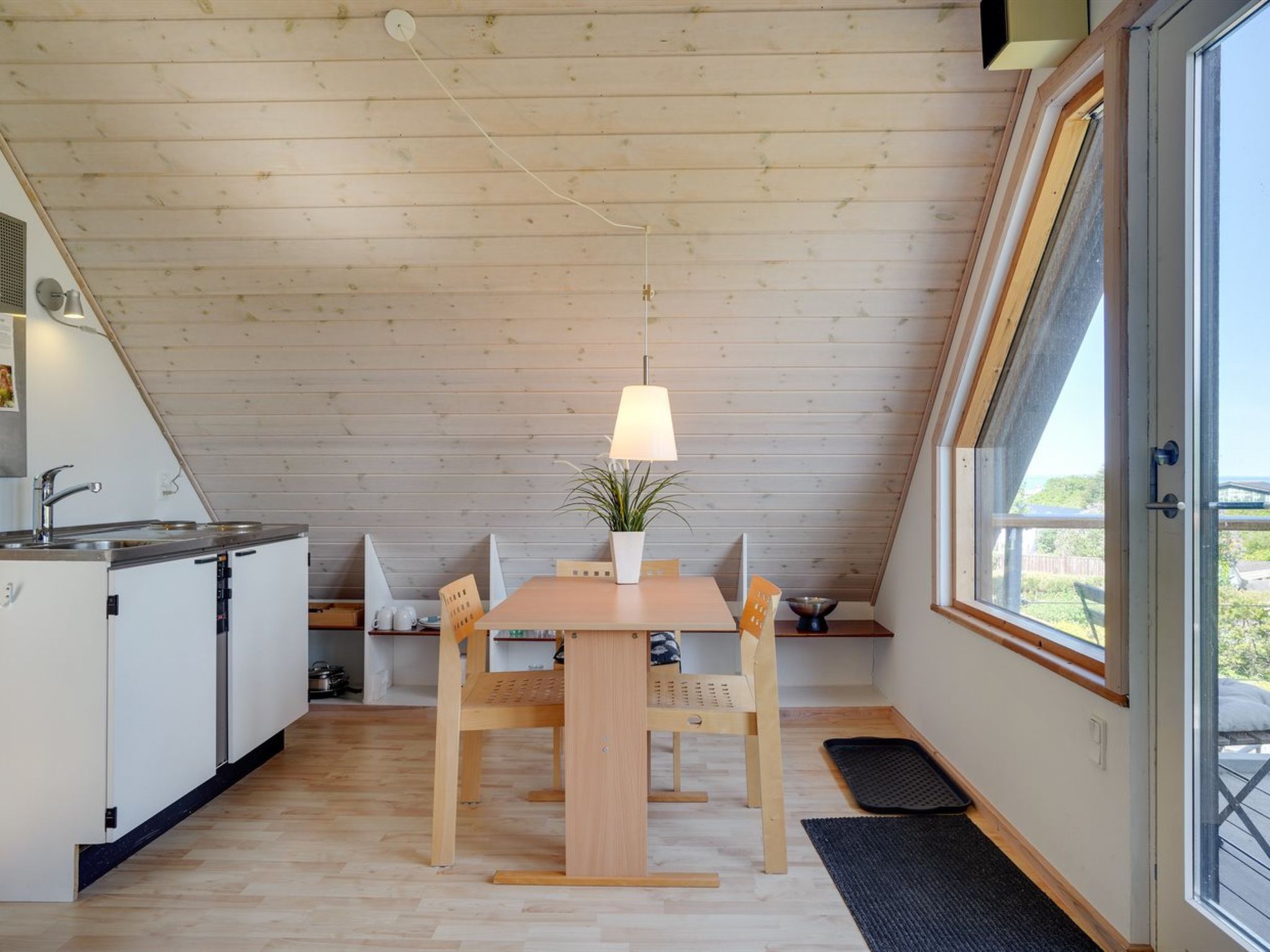 "Eivi" - 150m from the sea - Binnen