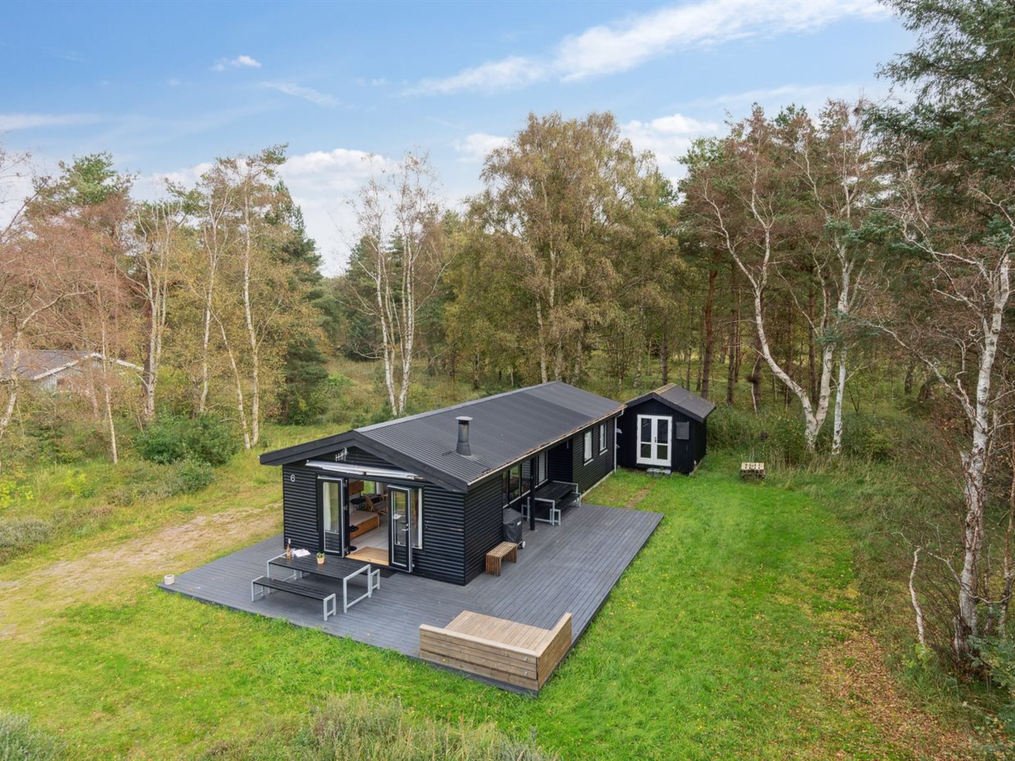 "Shayene" - 2.5km from the sea