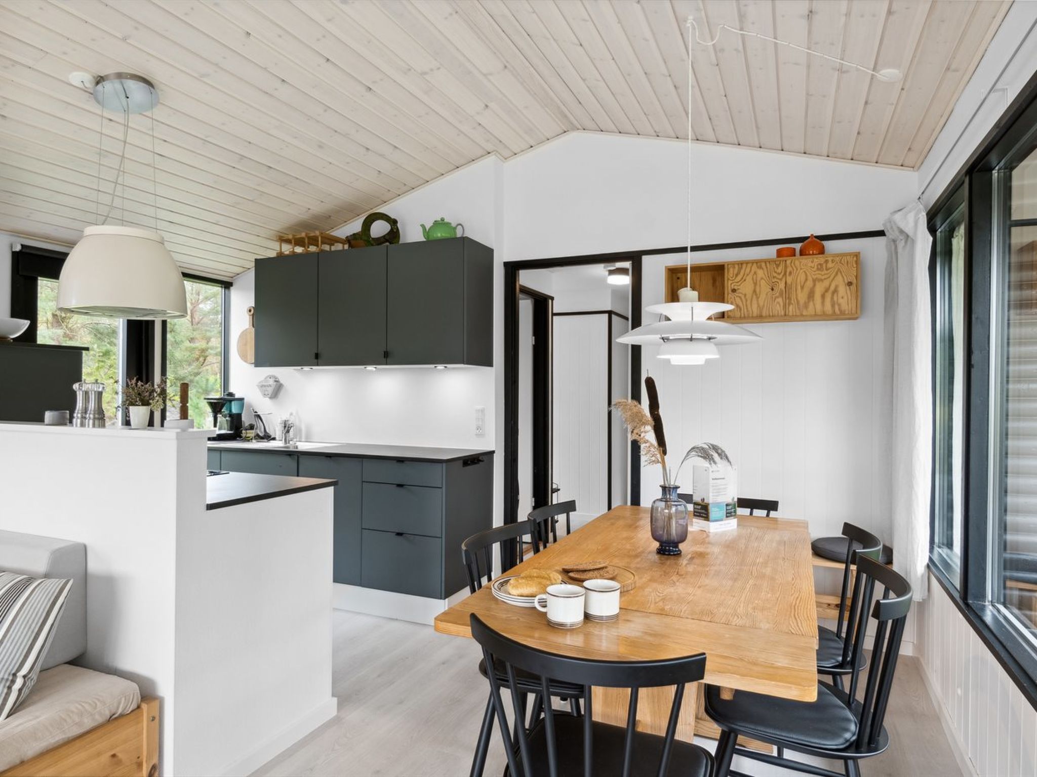 "Shayene" - 2.5km from the sea