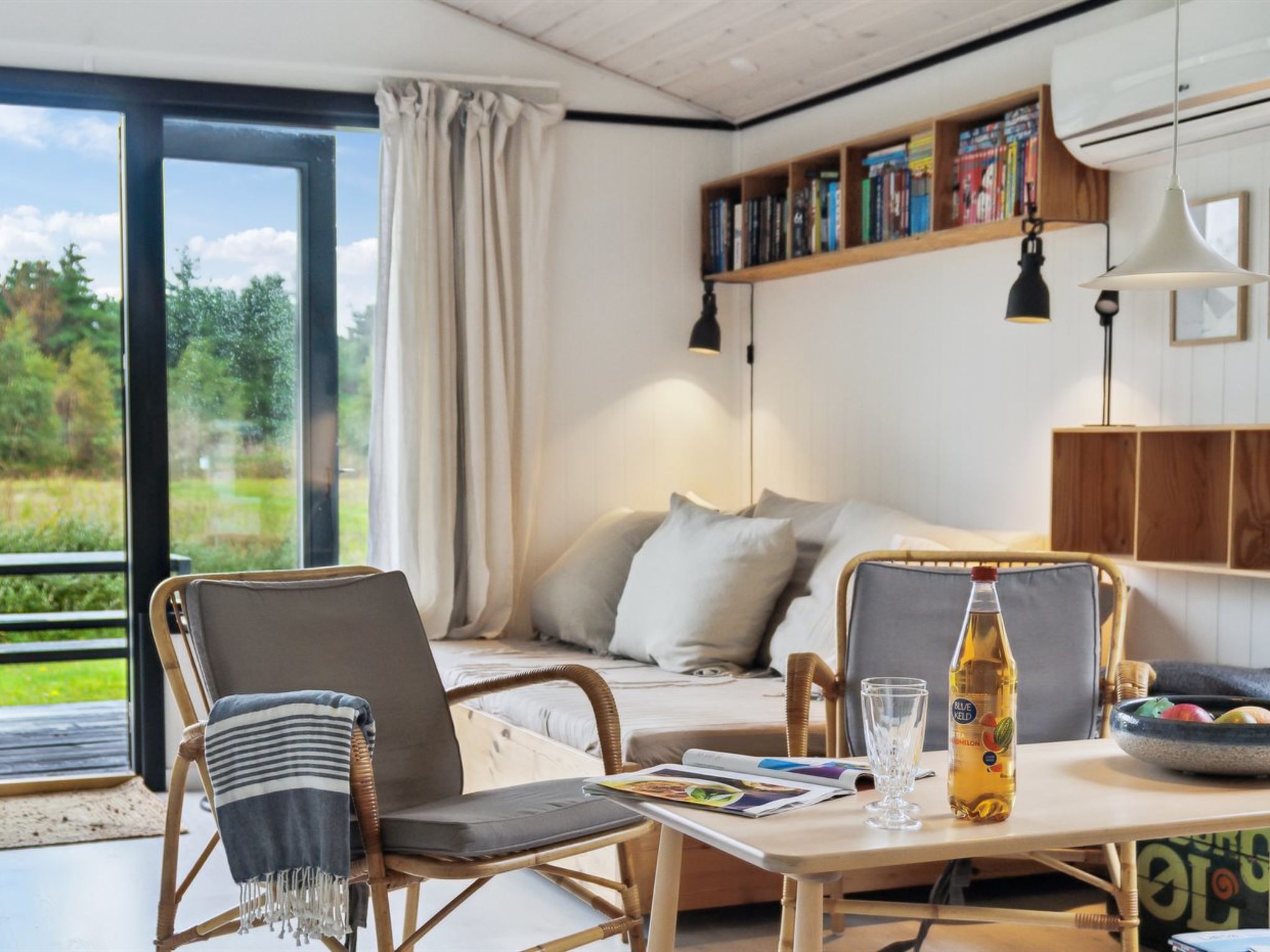 "Shayene" - 2.5km from the sea - Binnen