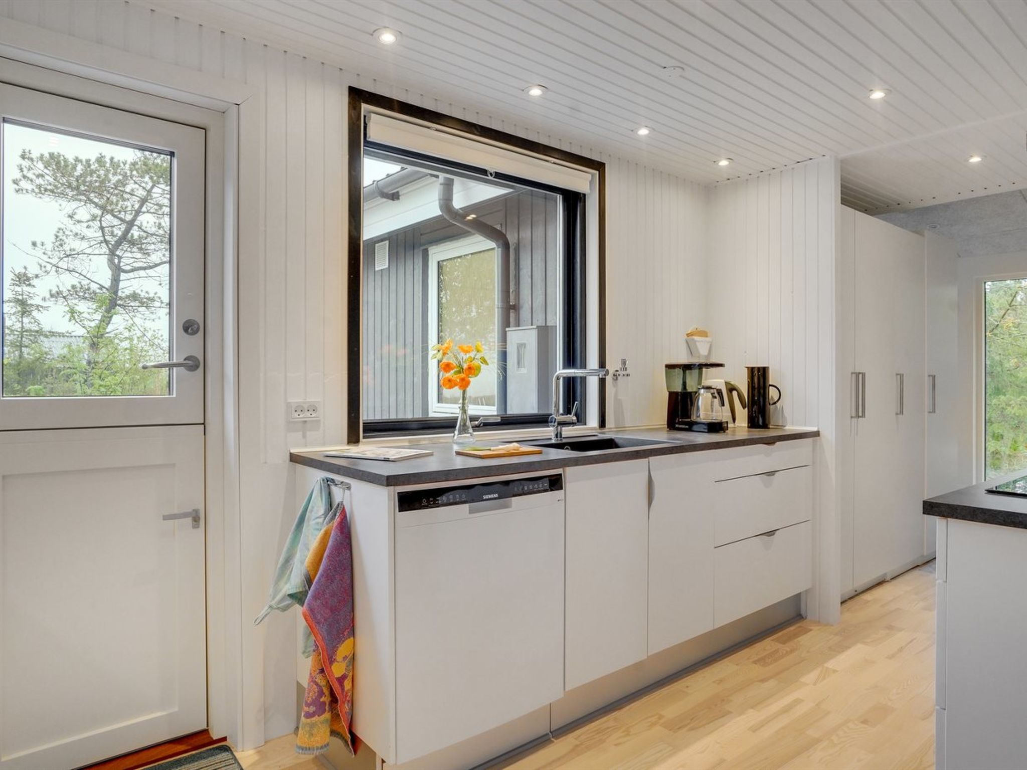 "Djuna" - 200m from the sea - Binnen