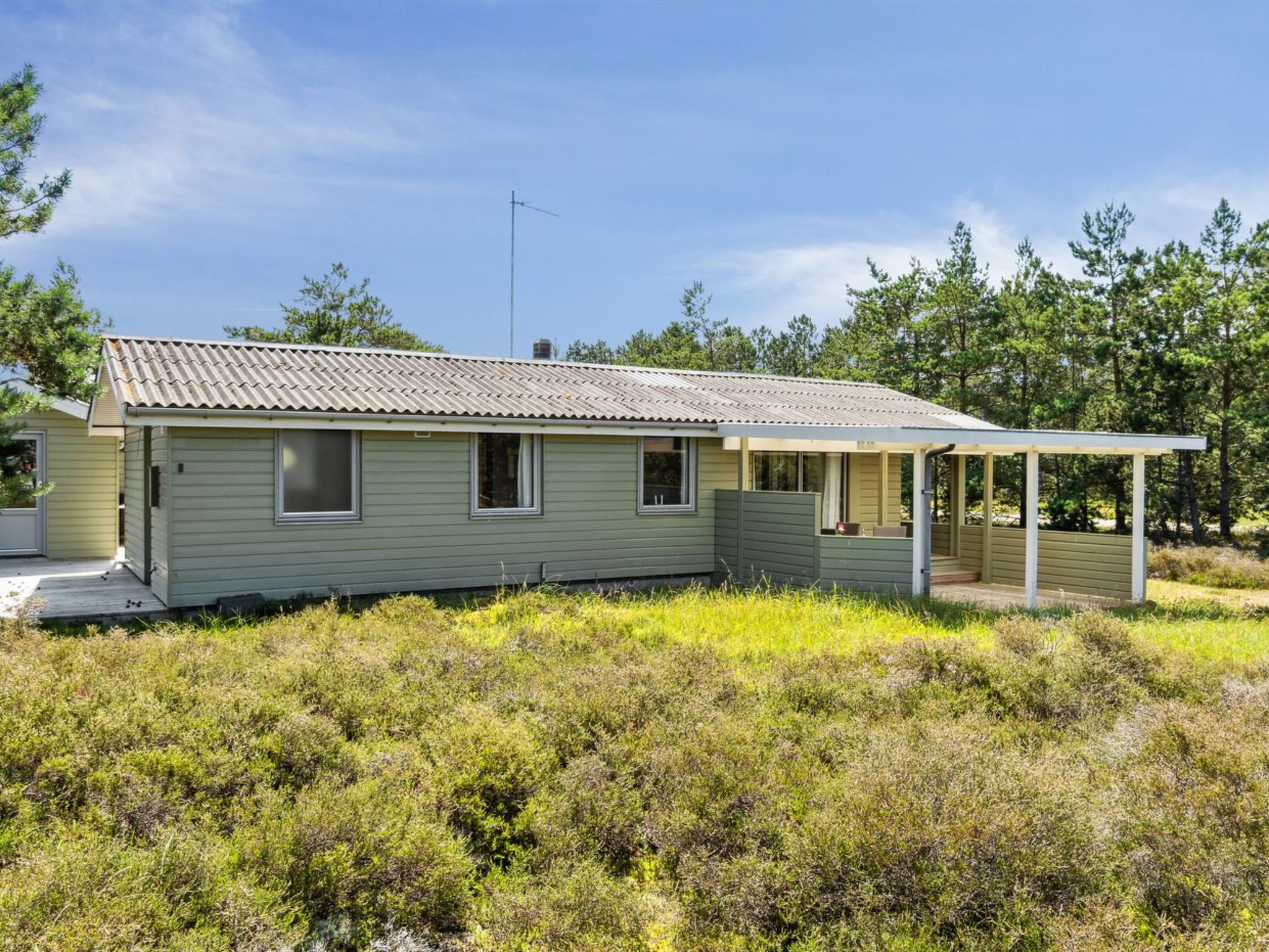 "Alwine" - 250m from the sea