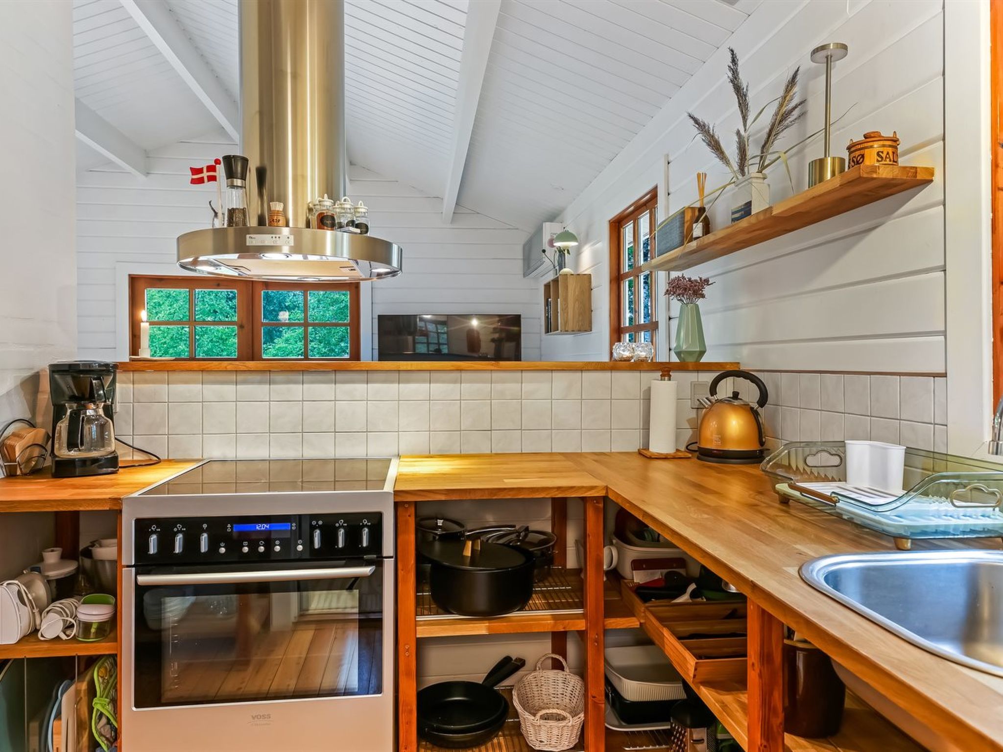 "Barthi" - 1.6km from the sea - Binnen