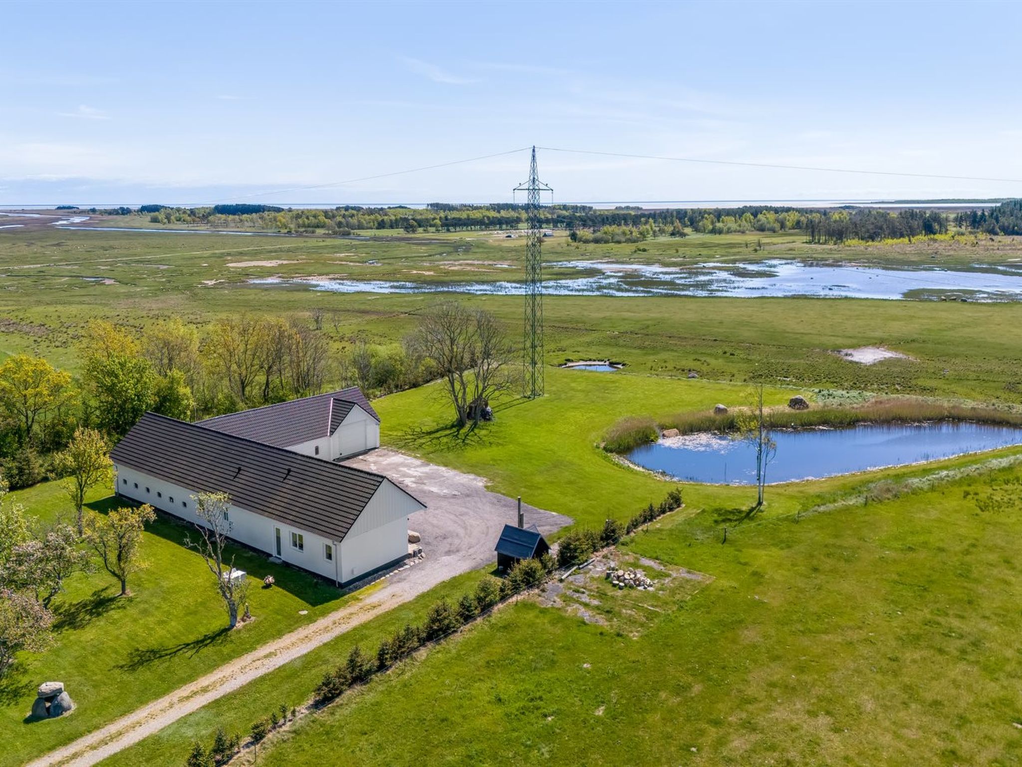 "Kora" - 2km from the sea