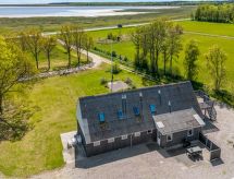 "Ilsebeth" - 400m from the sea