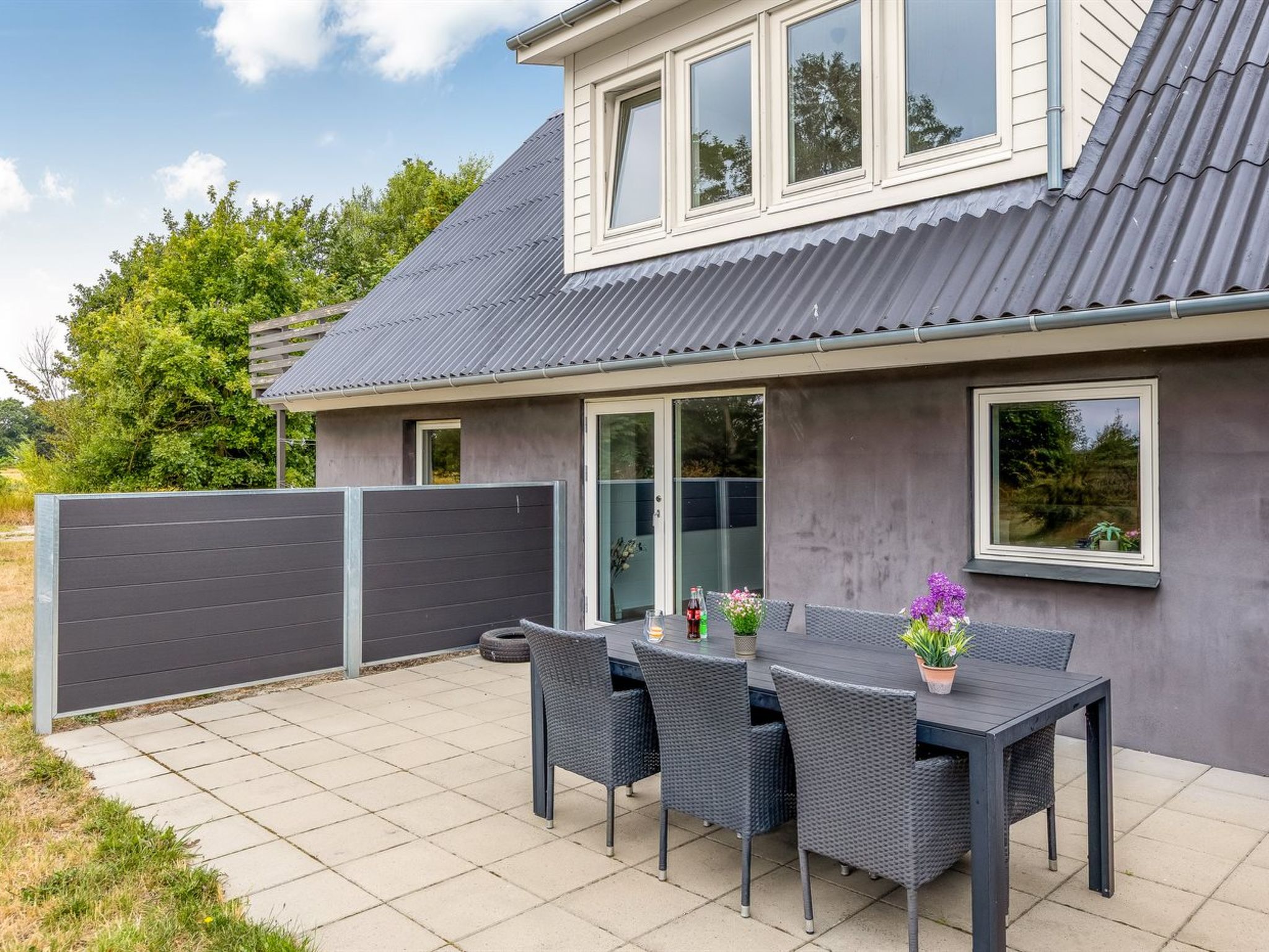 "Ilsebeth" - 400m from the sea - Outside