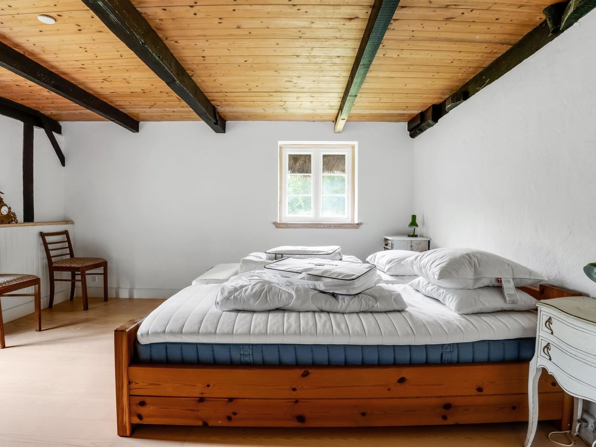"Annabeth" - 900m from the sea-Inside