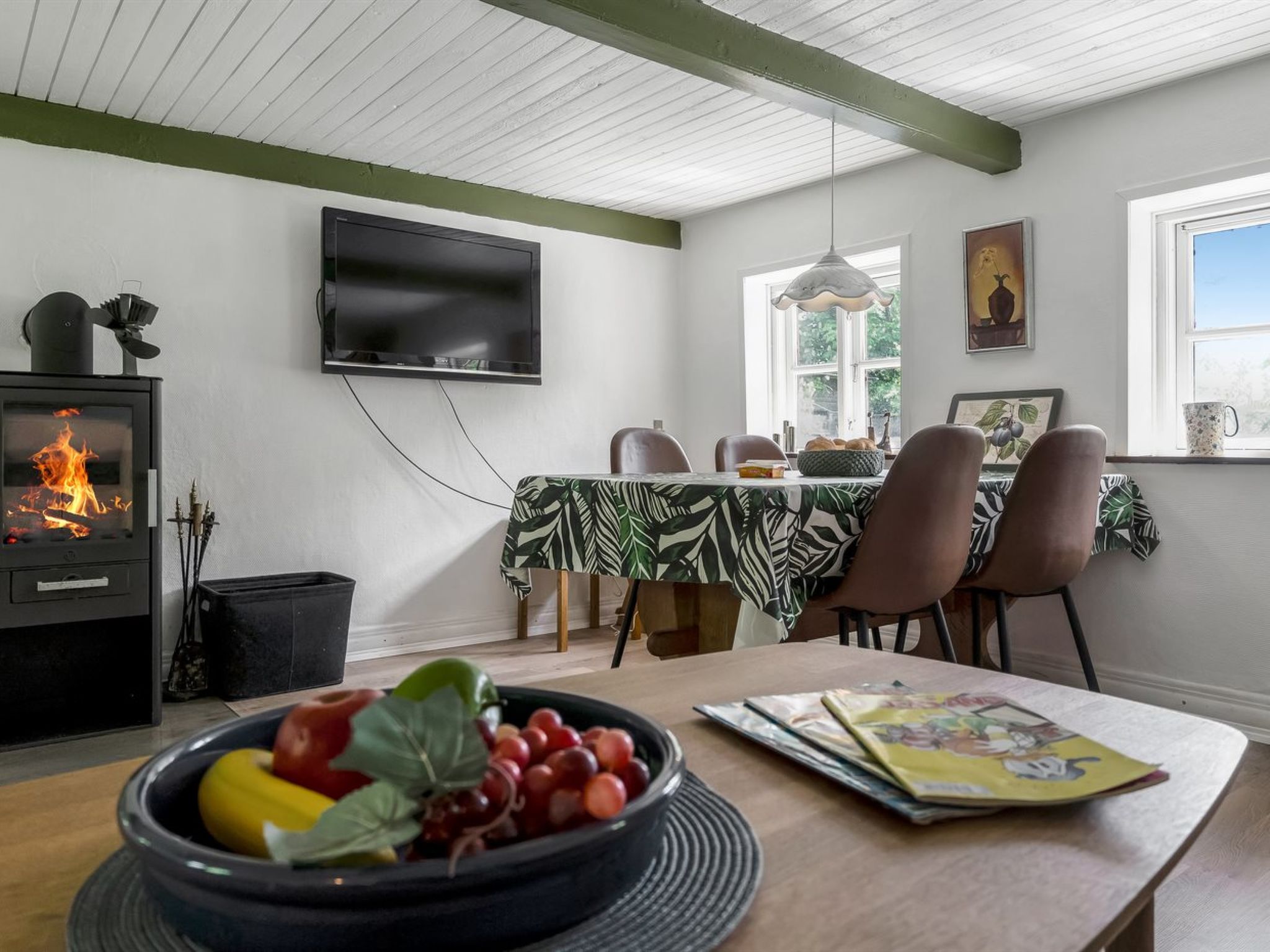 "Aatos" - 2km from the sea-Drinnen
