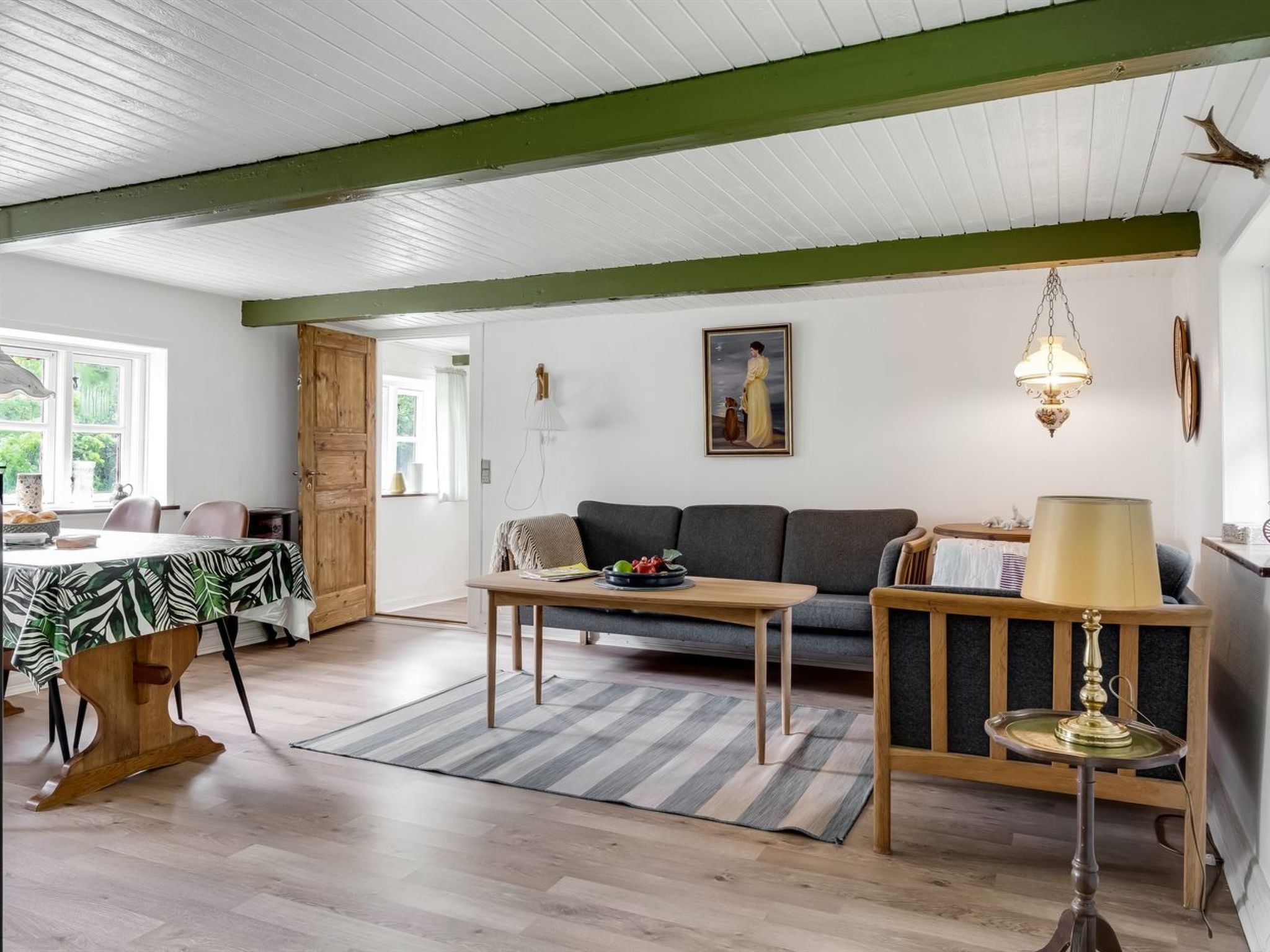 "Aatos" - 2km from the sea-Drinnen