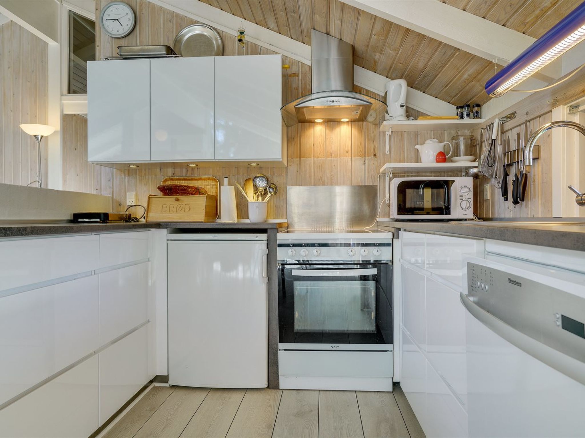 "Rathulf" - 700m from the sea-Binnen