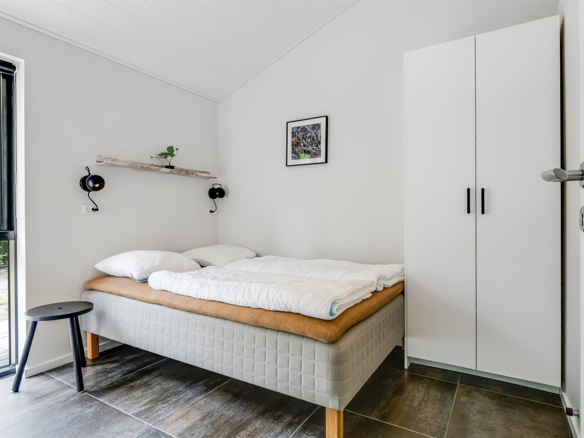 "Sighvat" - 300m from the sea - Inside