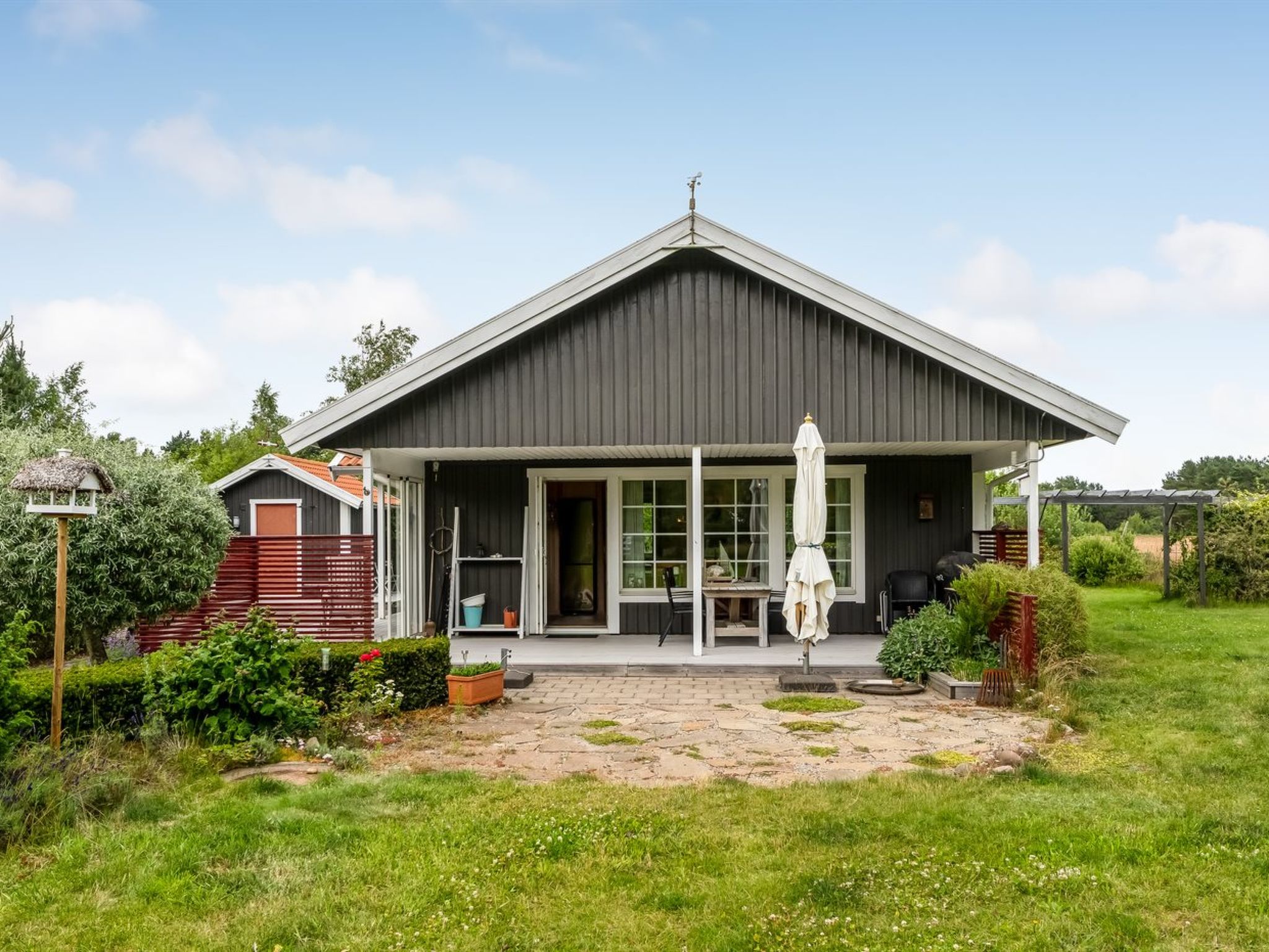 "Thine" - 800m from the sea - Buiten