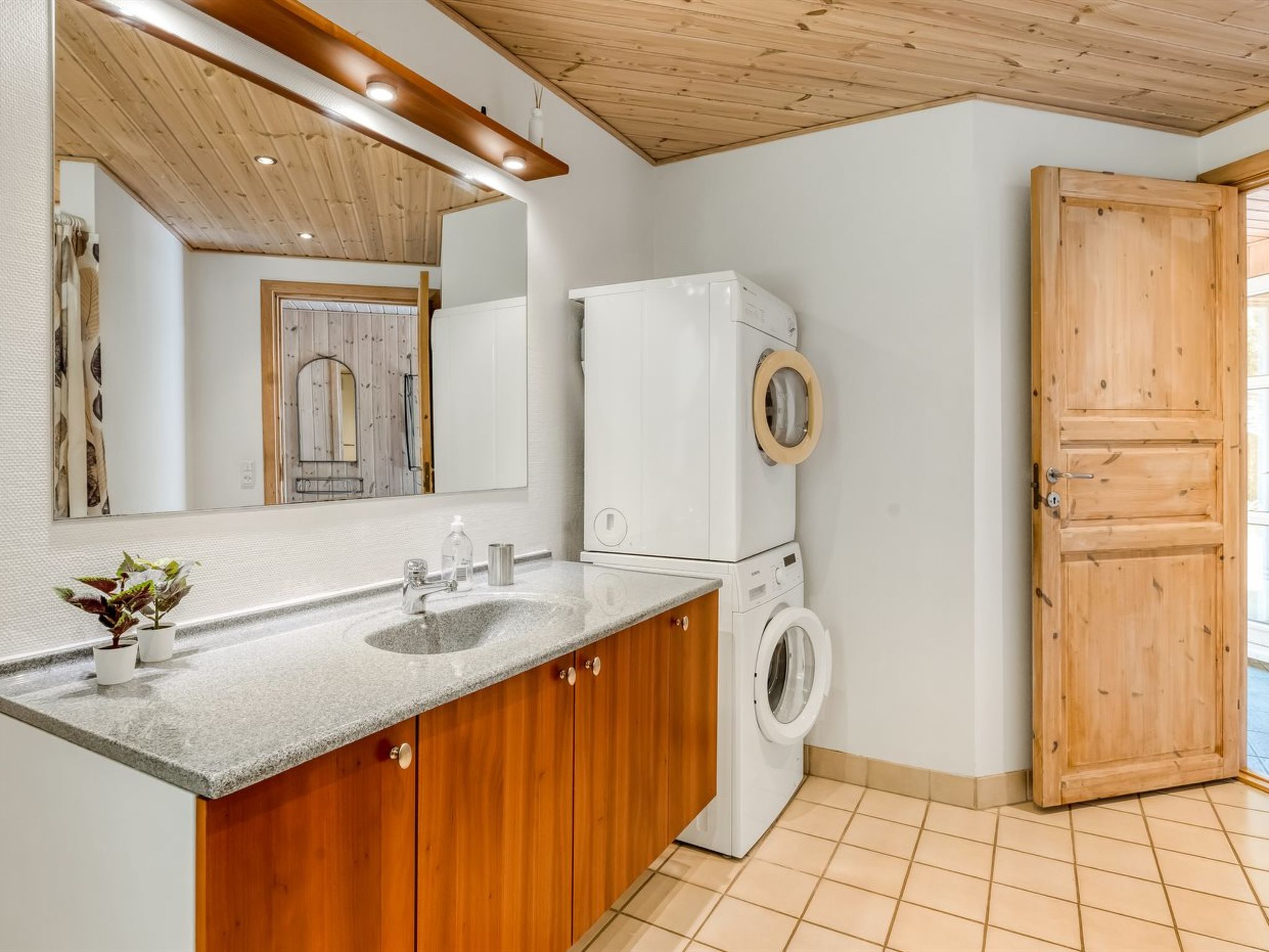 Photo of "Hristijan" - 4.8km from the sea