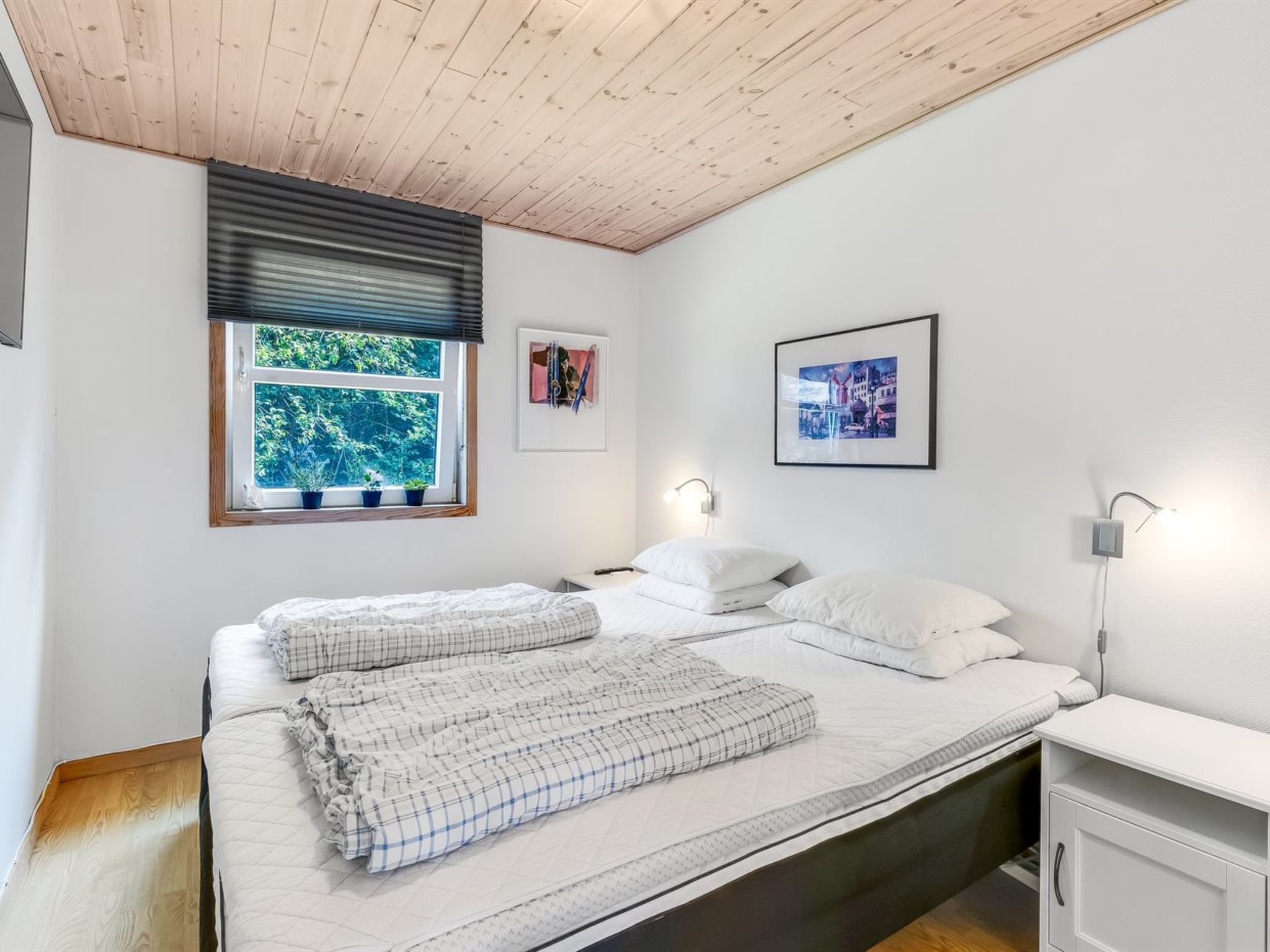 "Angantir" - 4.8km from the sea-Inside