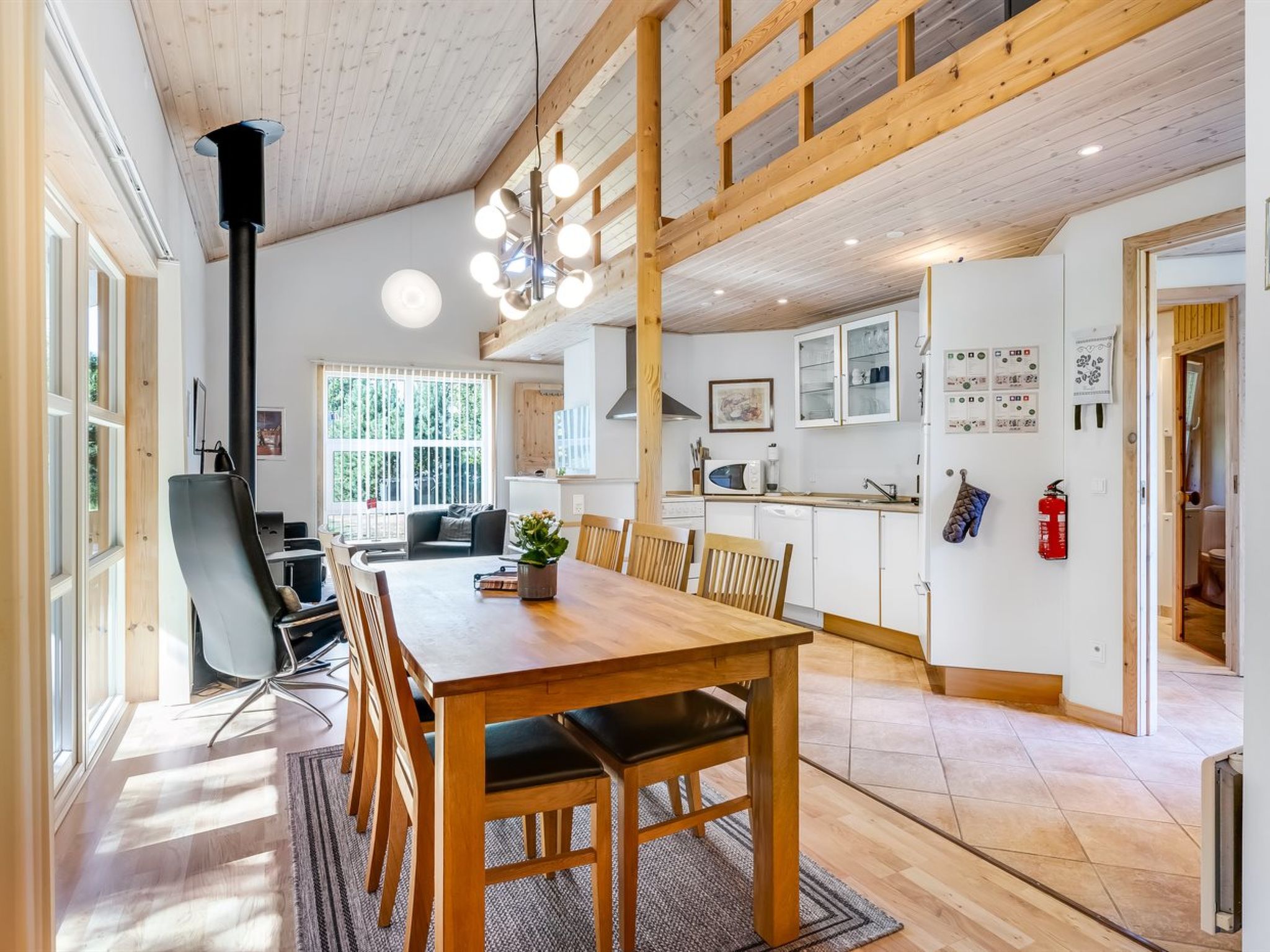 "Angantir" - 4.8km from the sea-Inside