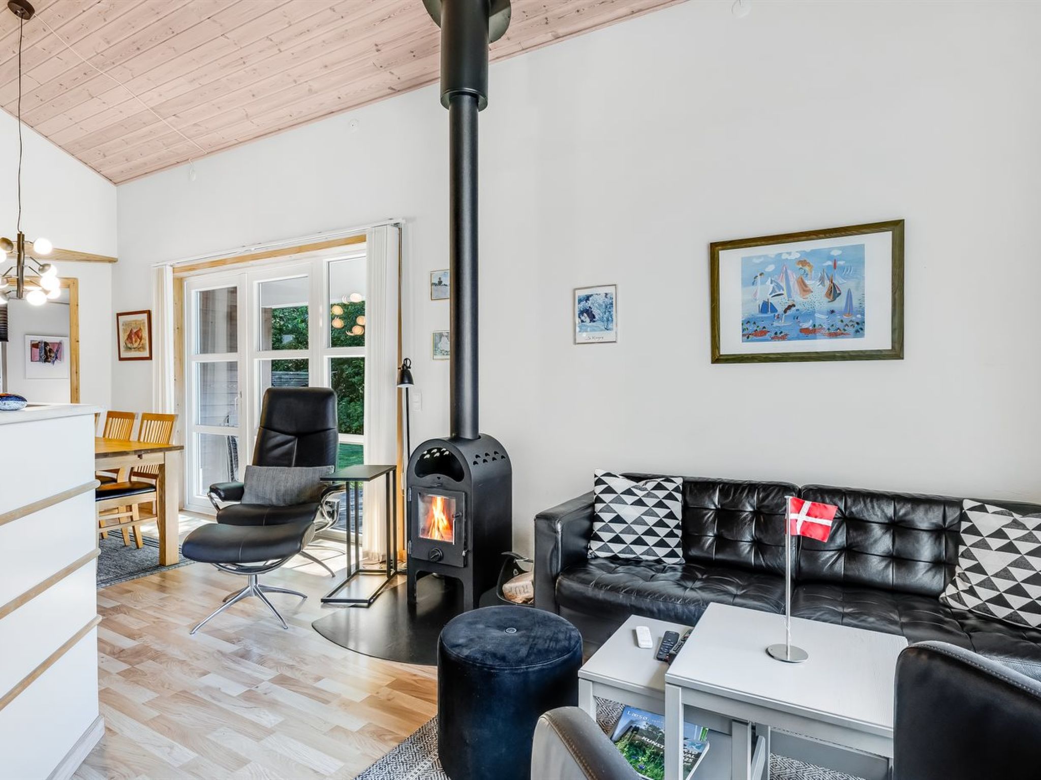 "Angantir" - 4.8km from the sea-Inside