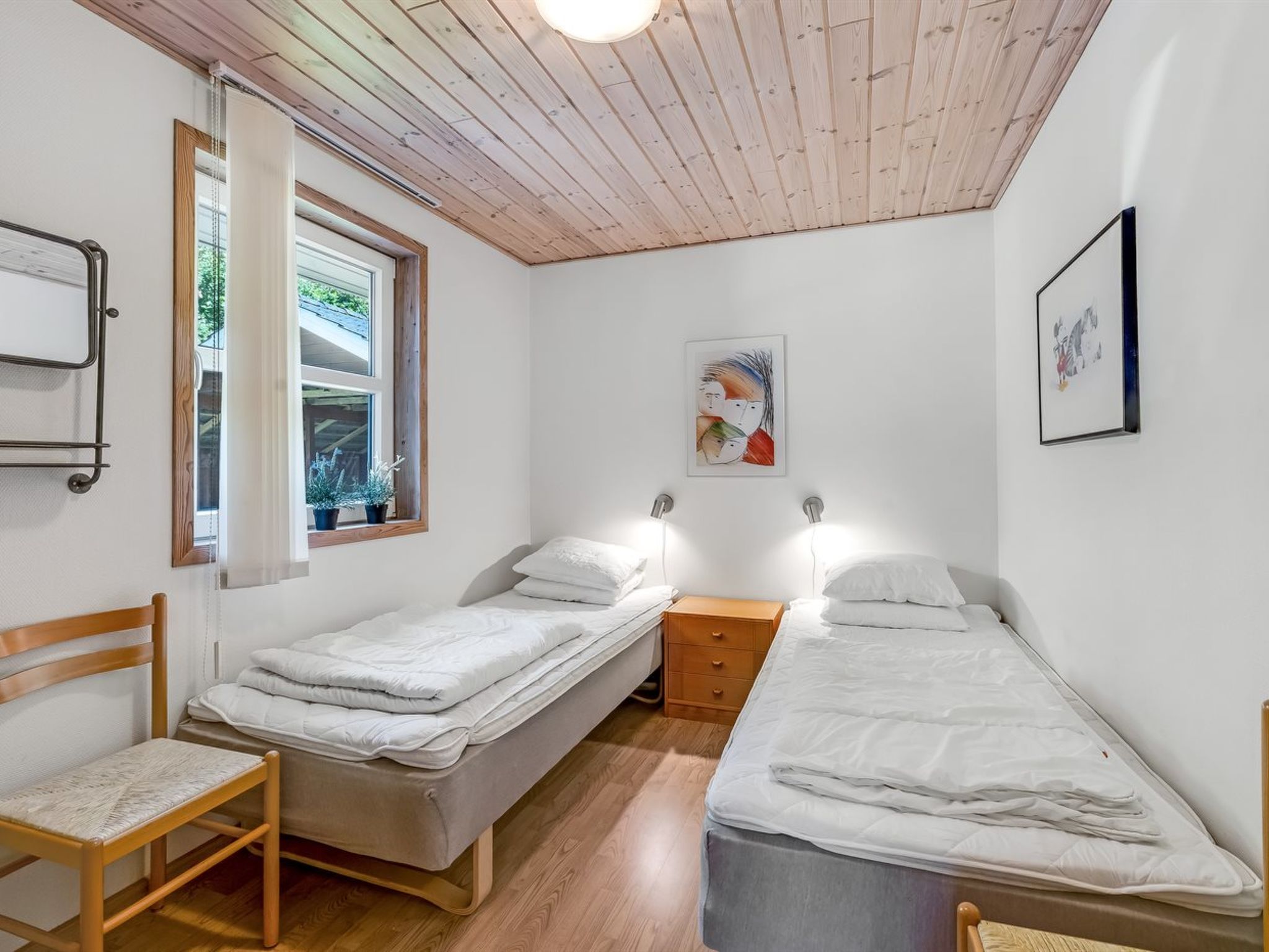 "Angantir" - 4.8km from the sea-Inside