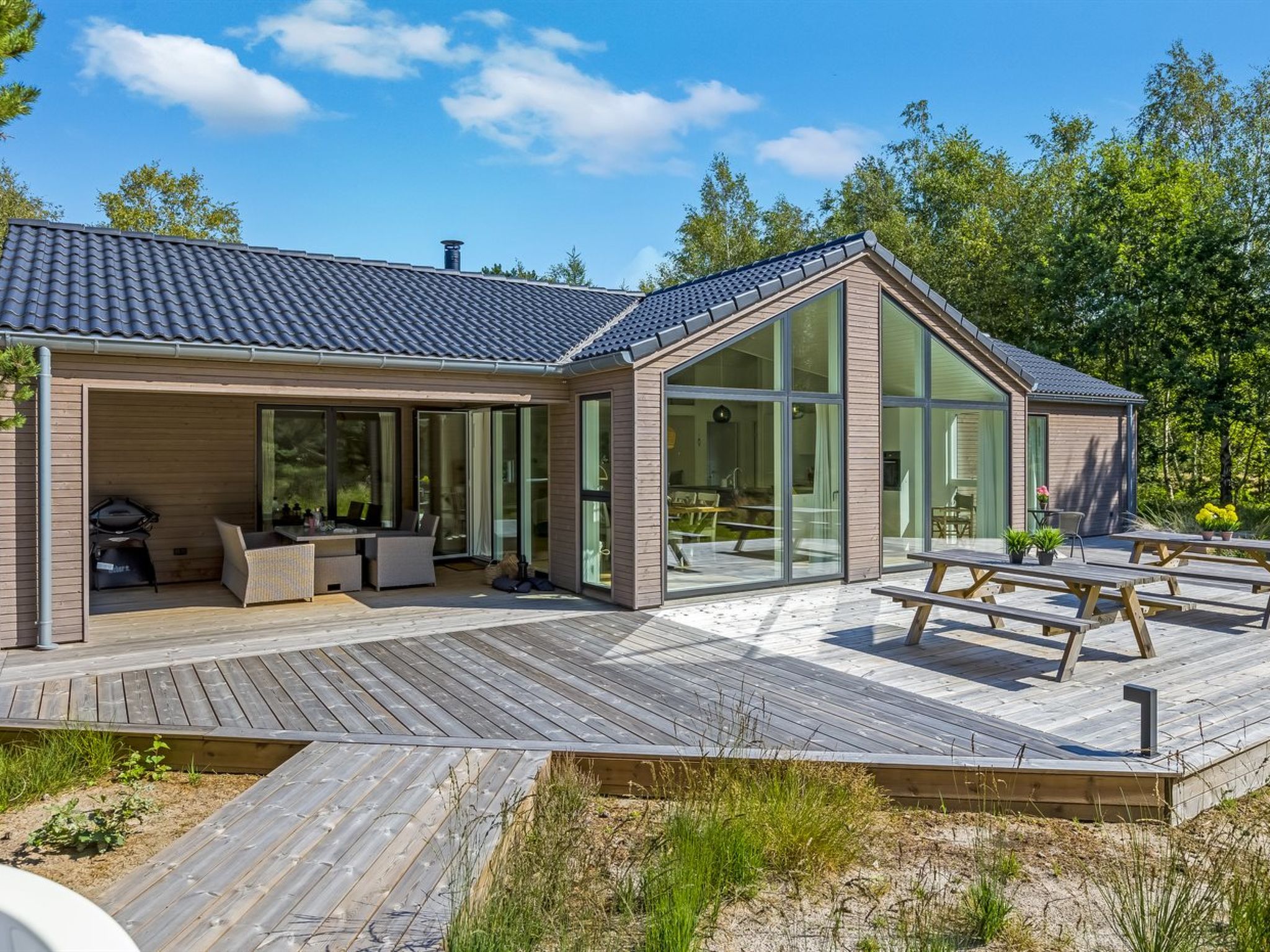 "Aarthi" - 575m from the sea - Buiten