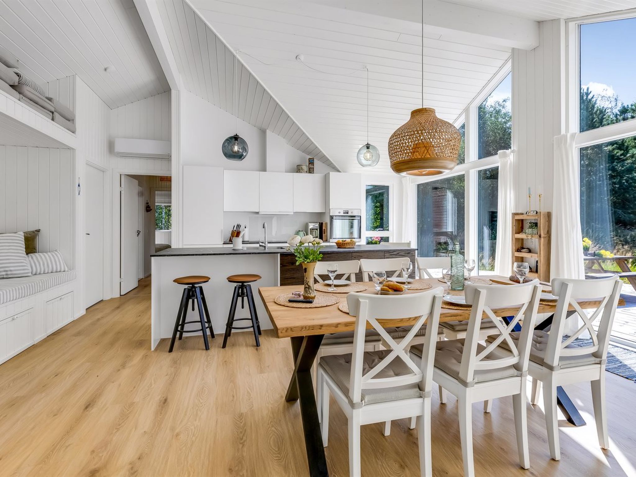 "Aarthi" - 575m from the sea-Binnen