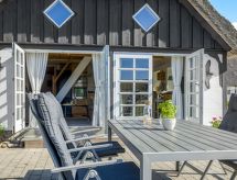 "Ronja" - 1.3km from the sea