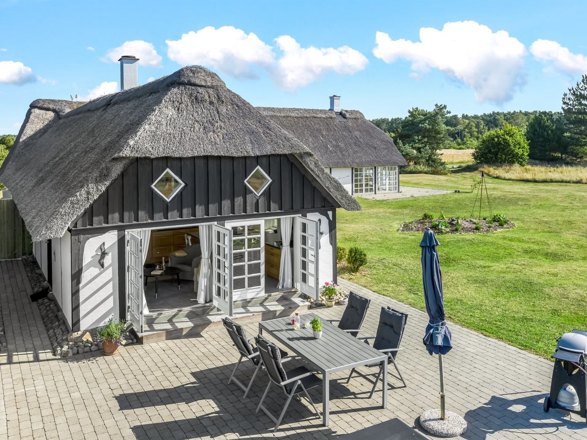 "Ronja" - 1.3km from the sea