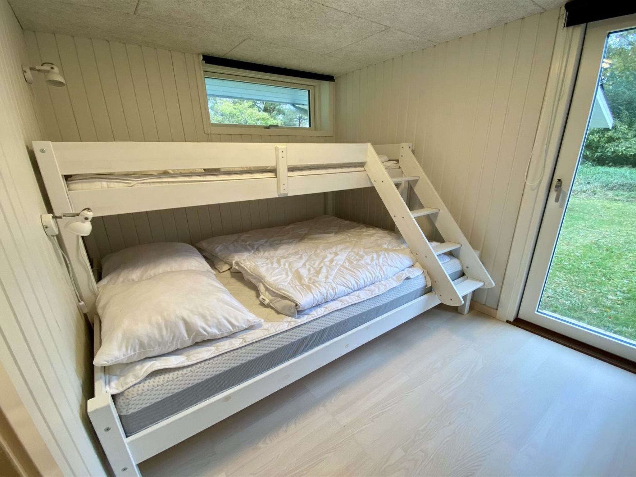 "Alika" - 300m from the sea
