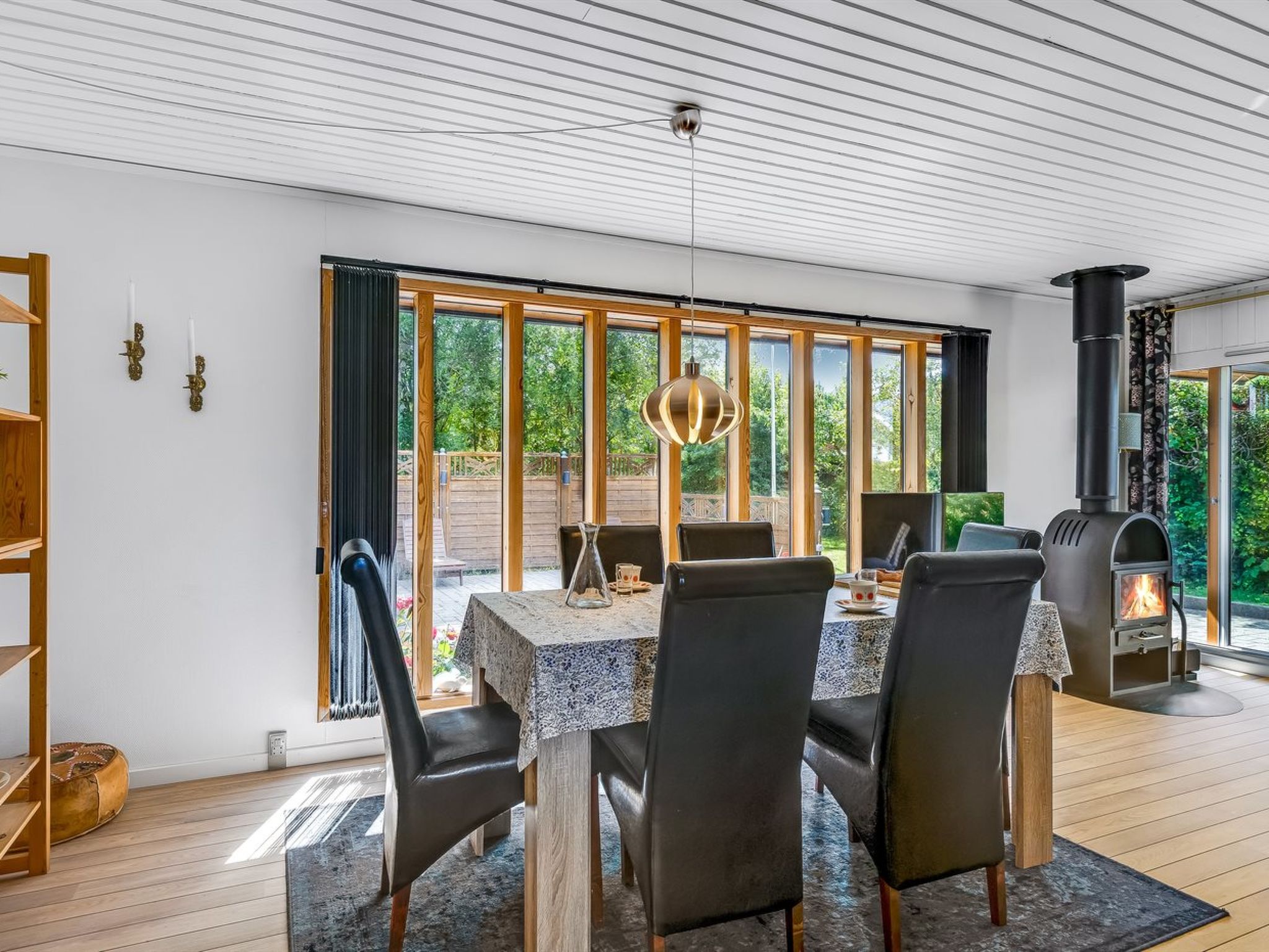 "Naema" - 500m from the sea - Binnen