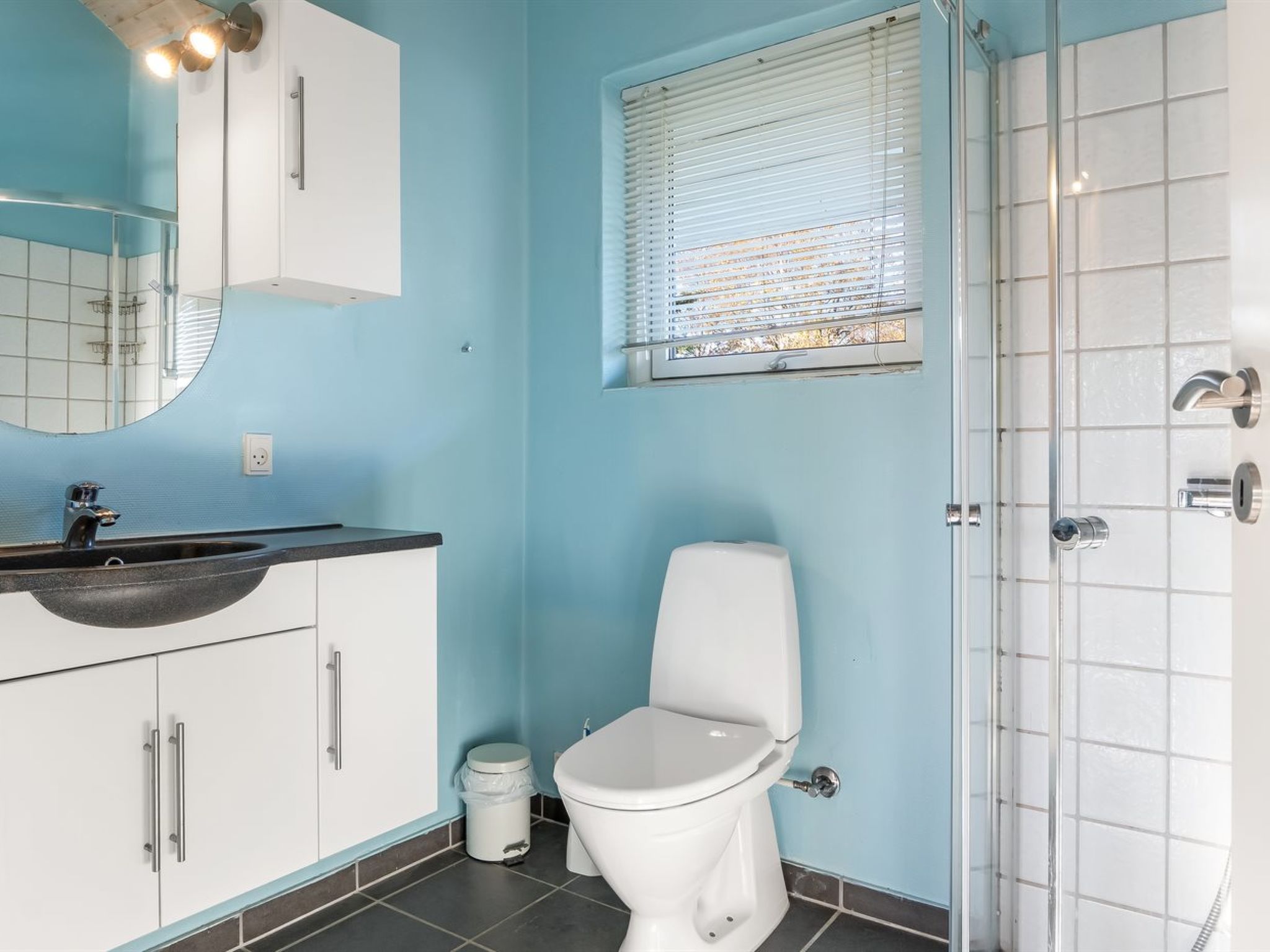 "Tjorven" - 400m from the sea-Binnen