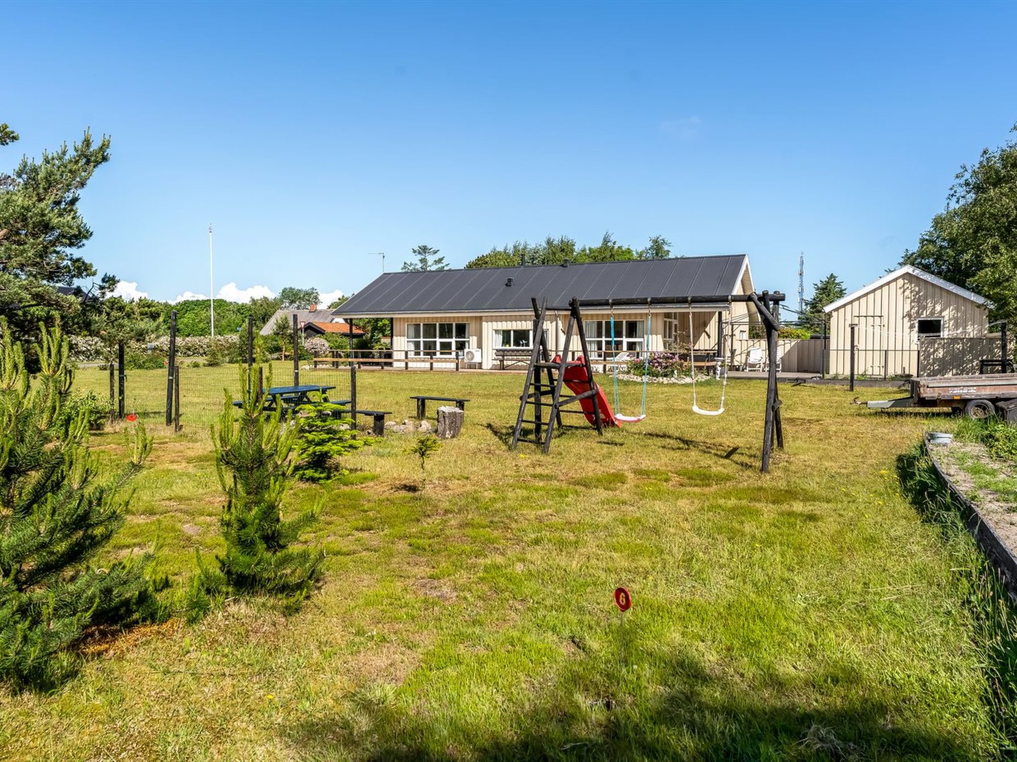 "Tjorven" - 400m from the sea