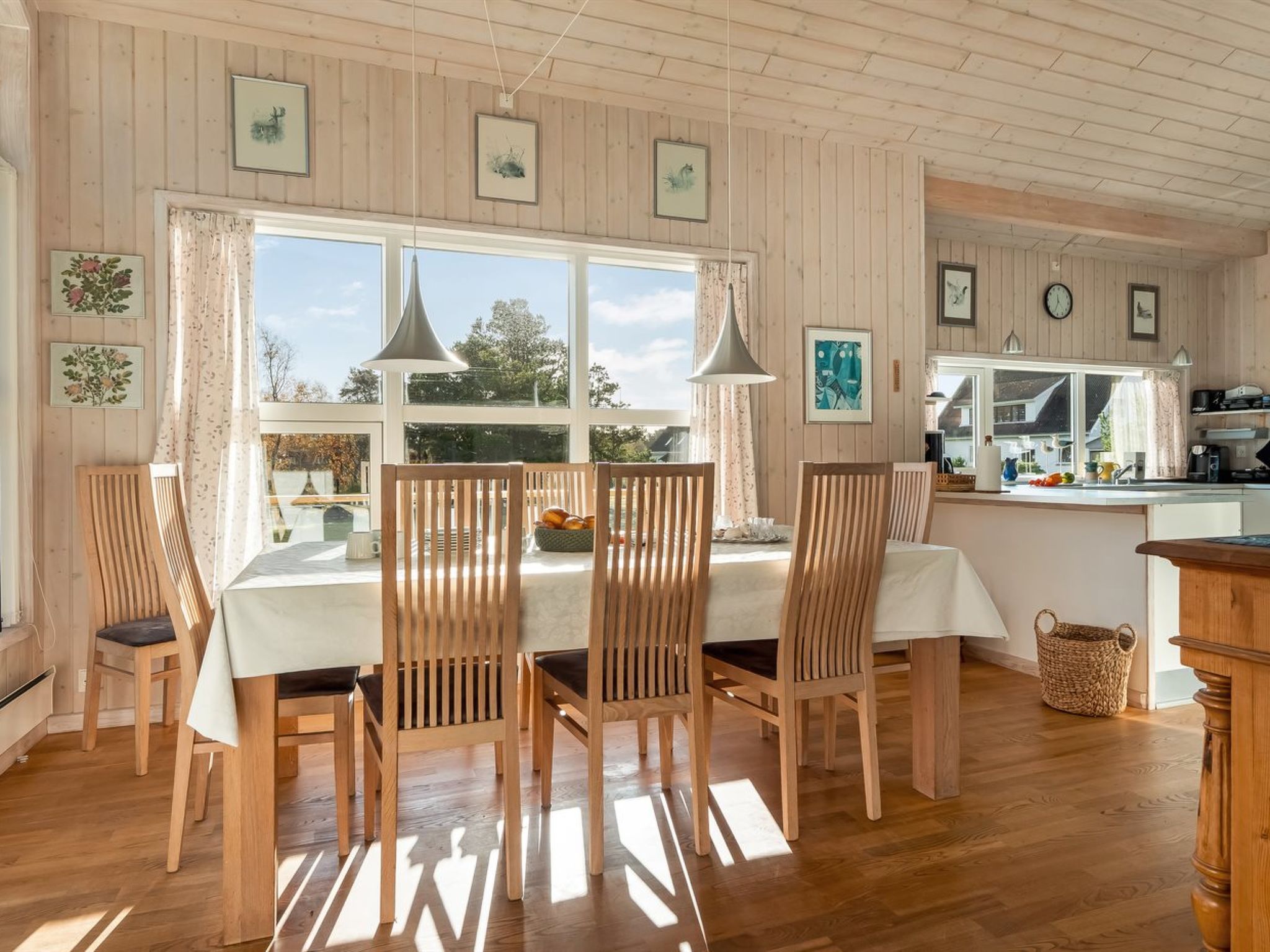 "Tjorven" - 400m from the sea - Binnen
